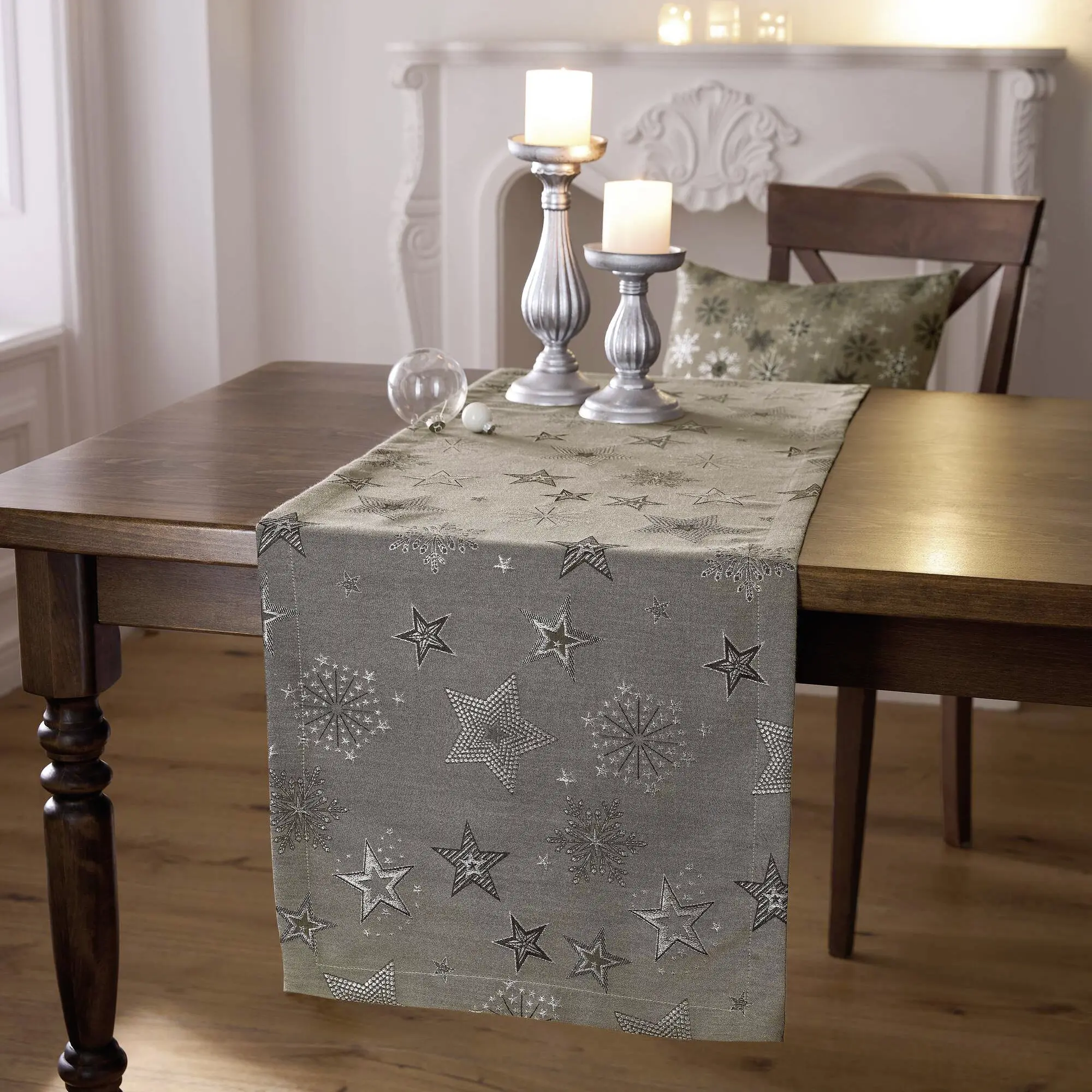 Acheter Chemin de table "Shiny Christmas"  dans la boutique en ligne de Frank Flechtwaren