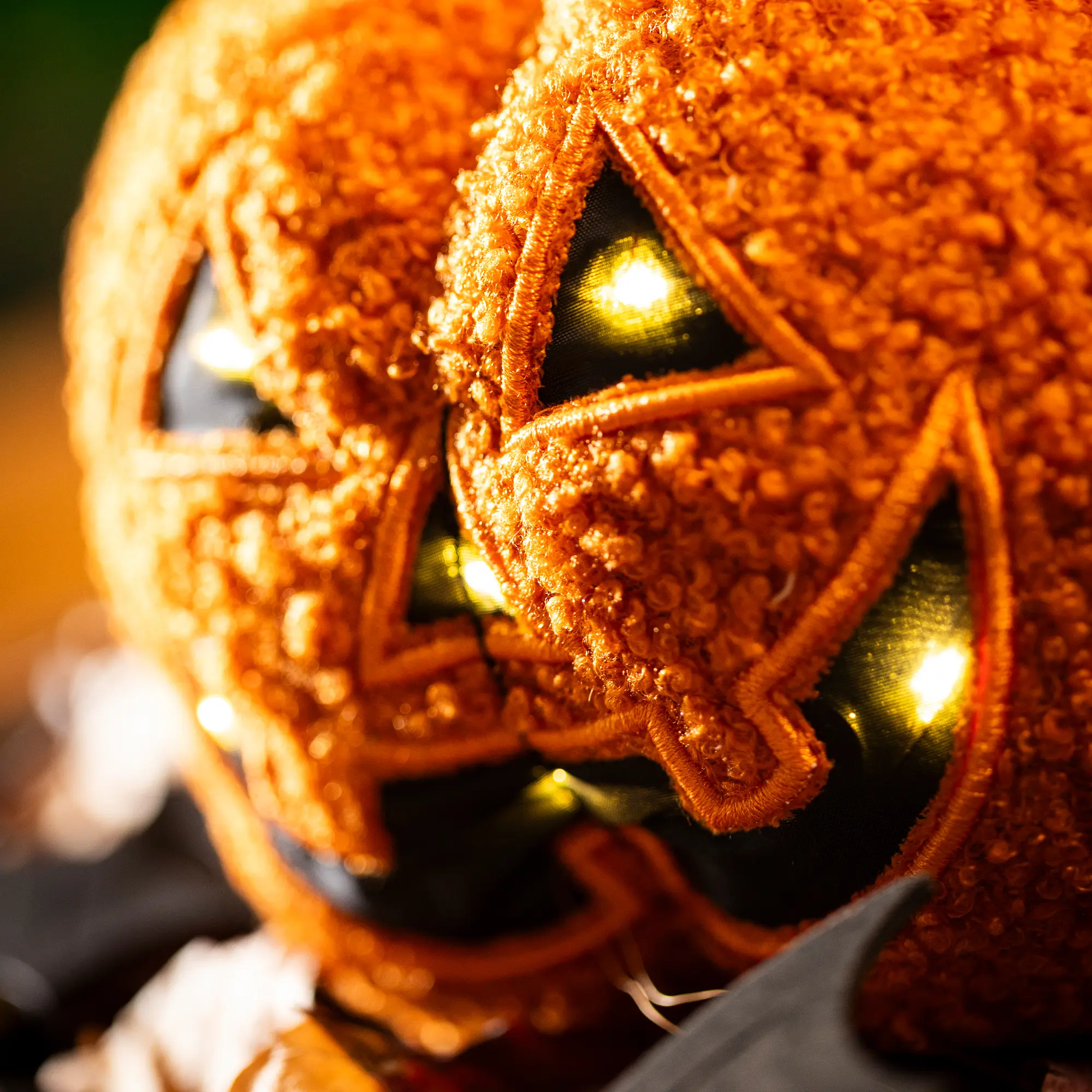 Acheter Décoration LED "citrouille d'Halloween"  dans la boutique en ligne de Frank Flechtwaren pour Citrouilles