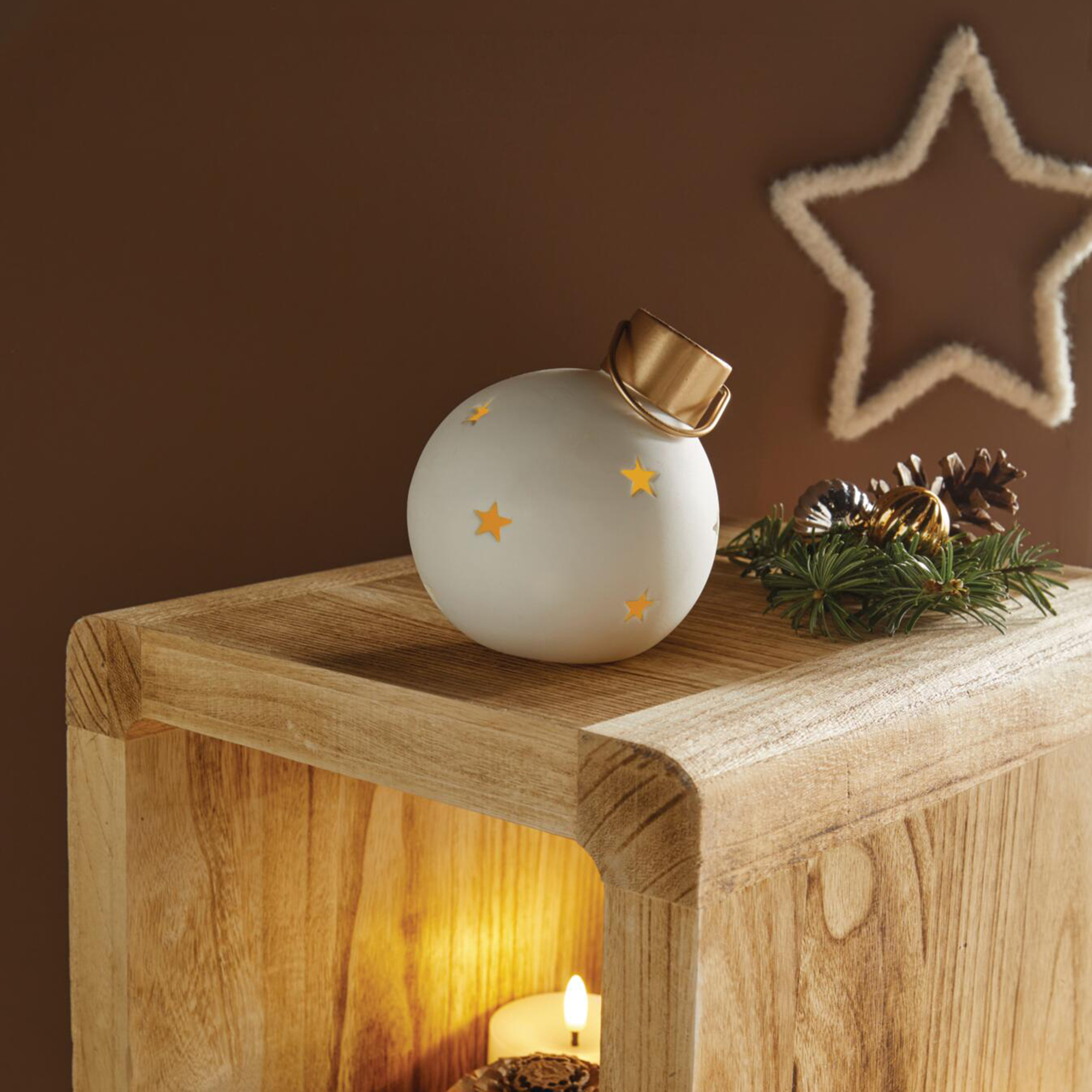 Acheter Boule de Noël LED « Étoiles »  dans la boutique en ligne de Frank Flechtwaren pour Décoration LED
