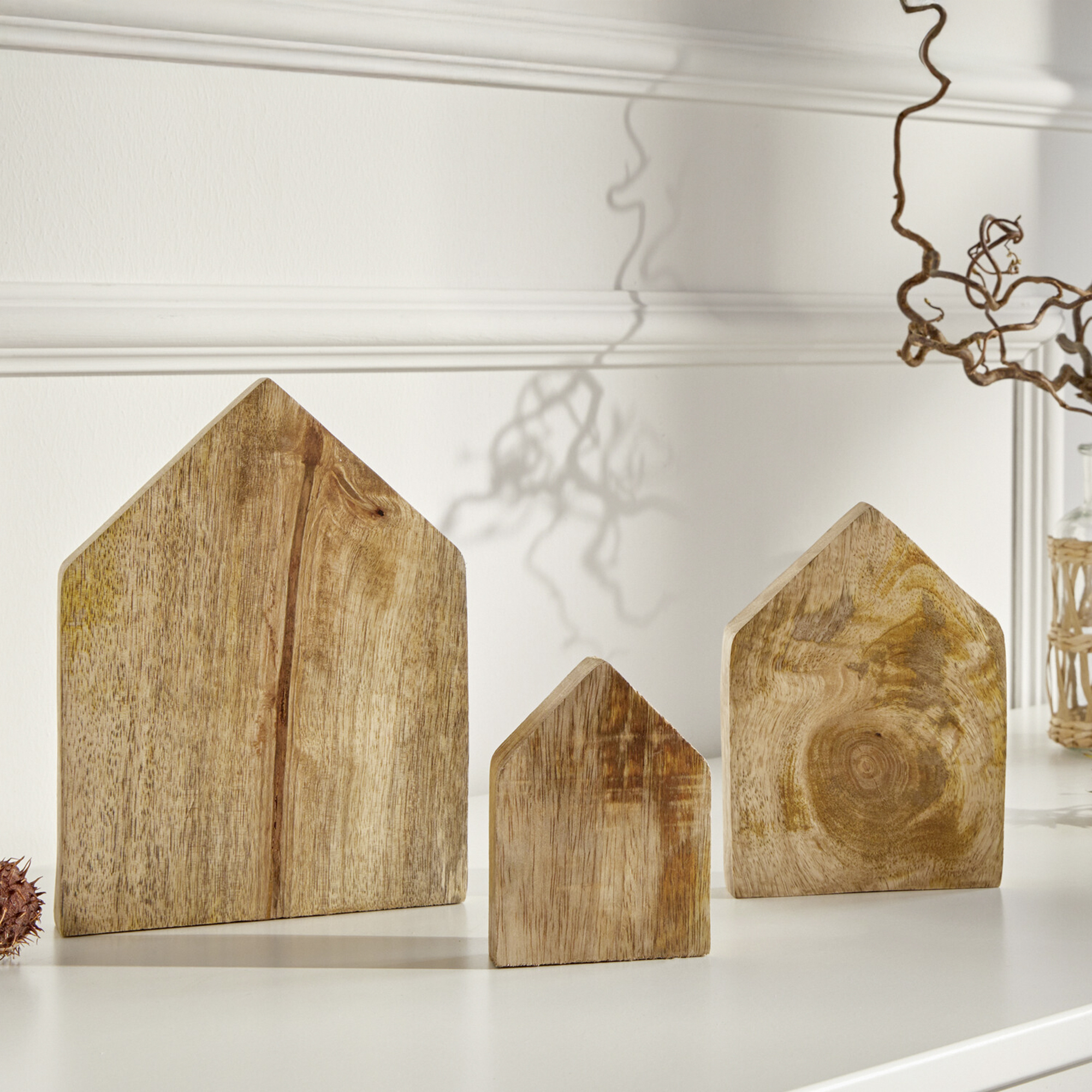 Acheter Lot de 3 décorations en bois "maison"  dans la boutique en ligne de Frank Flechtwaren