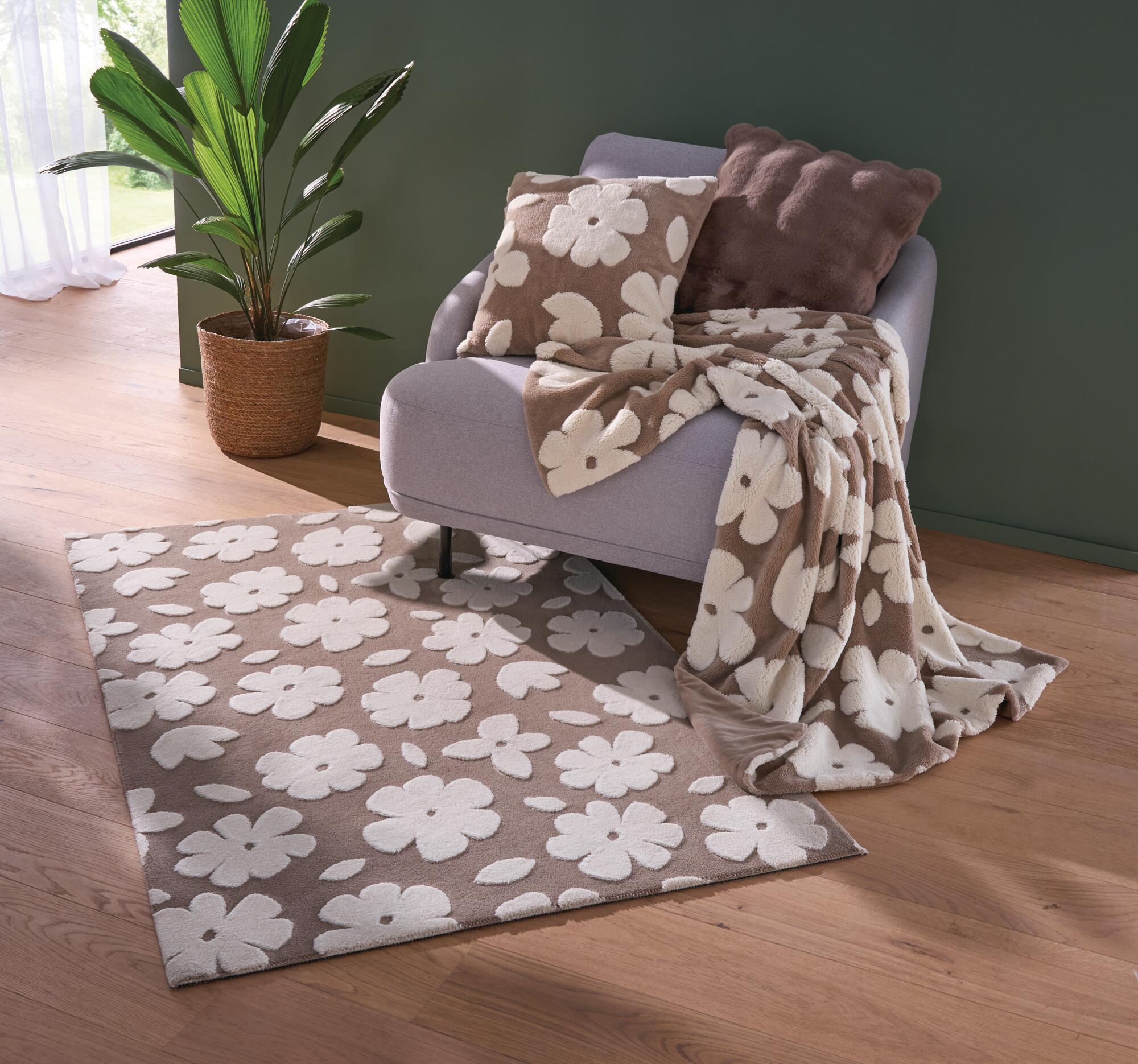 Acheter Couverture douillette "amour de fleurs"  dans la boutique en ligne de Frank Flechtwaren