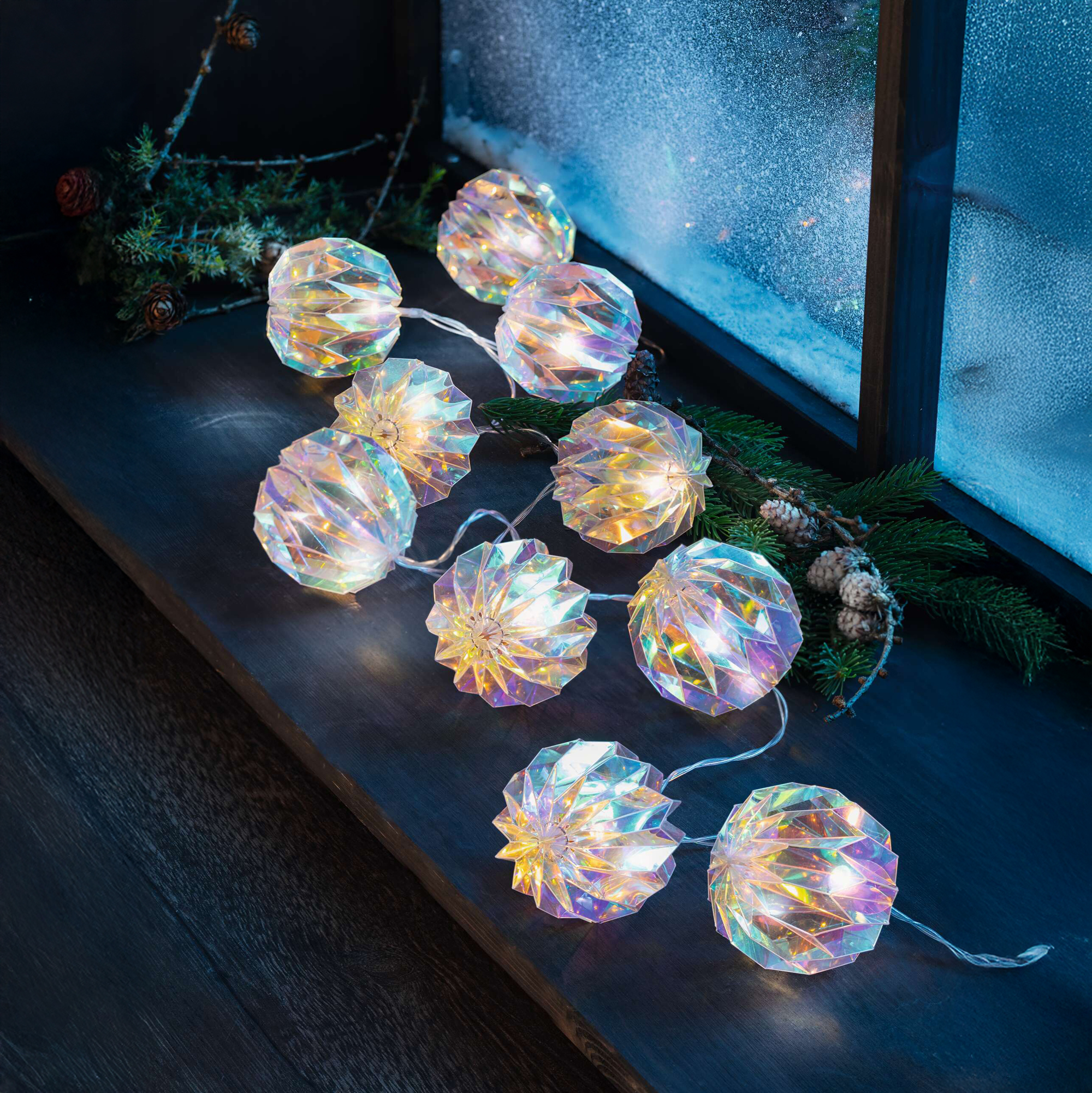 Acheter Guirlande LED "Rainbow-Balls"  dans la boutique en ligne de Frank Flechtwaren
