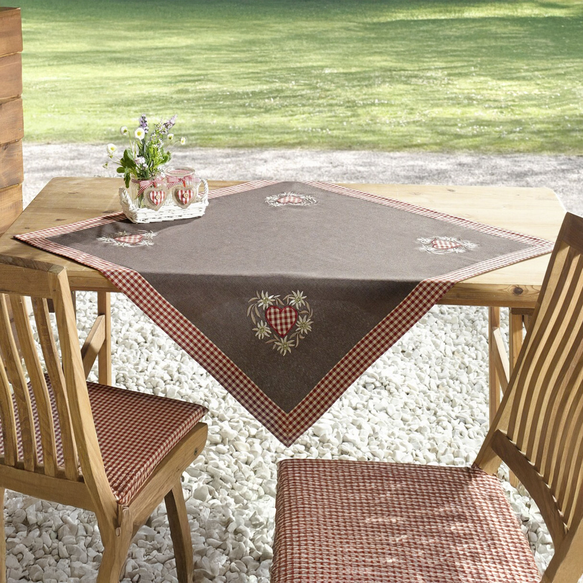 Acheter Nappe motif "joie alpine"  dans la boutique en ligne de Frank Flechtwaren