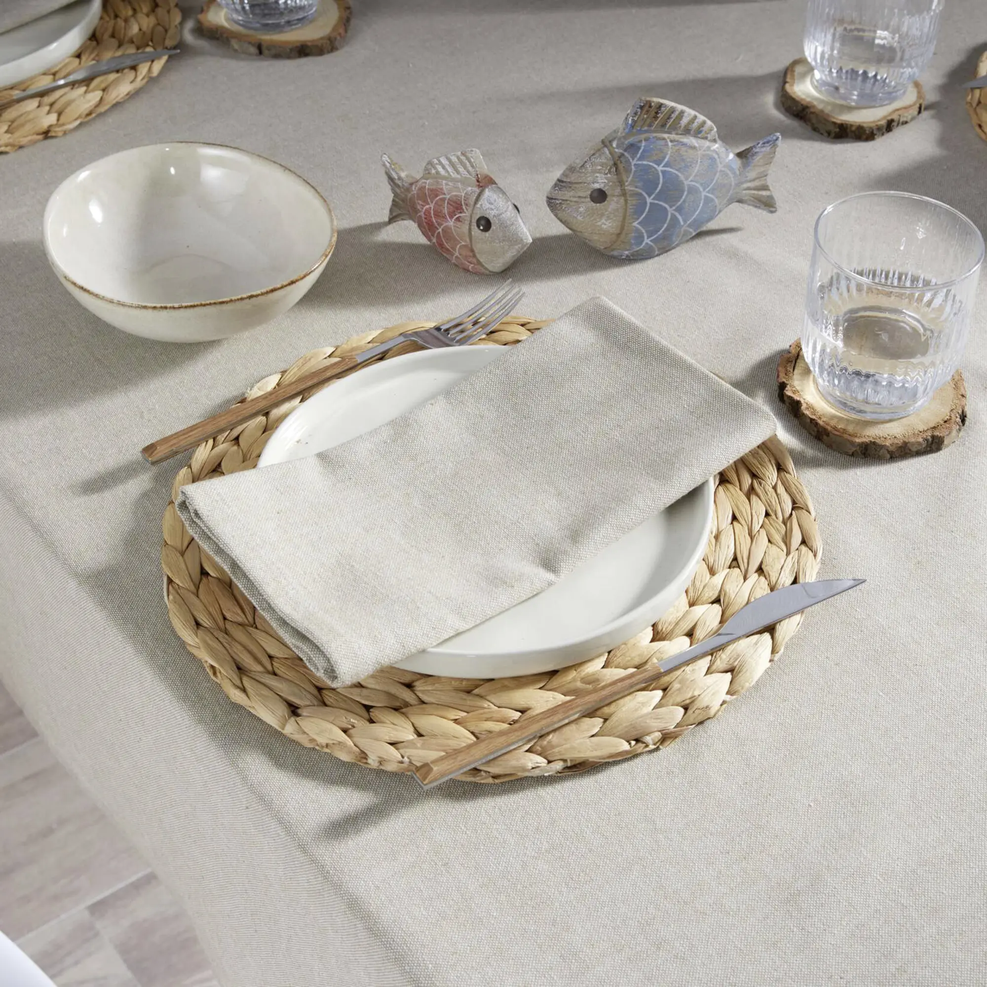 Acheter Lot de 4 serviettes de table en tissu "classique"  dans la boutique en ligne de Frank Flechtwaren