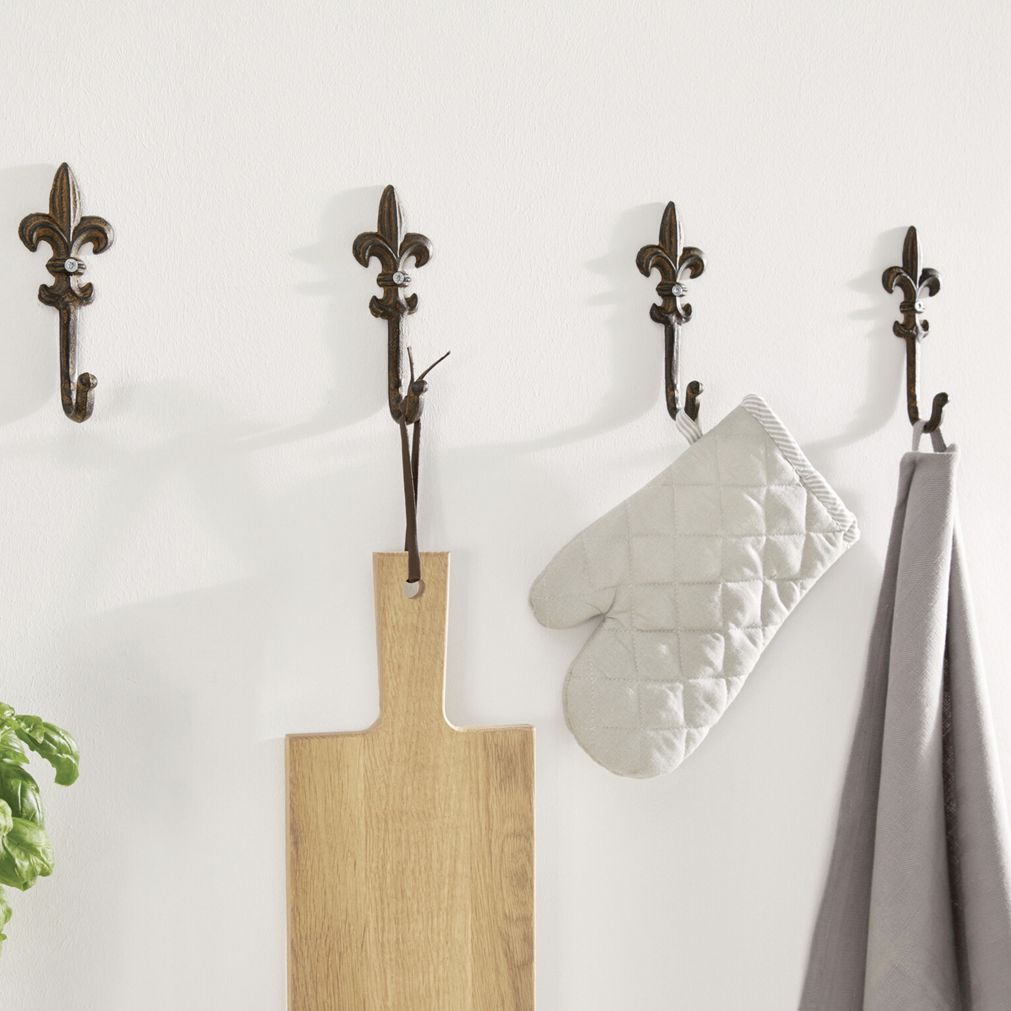 Acheter Lot de 4 crochets décoratifs "antique"  dans la boutique en ligne de Frank Flechtwaren