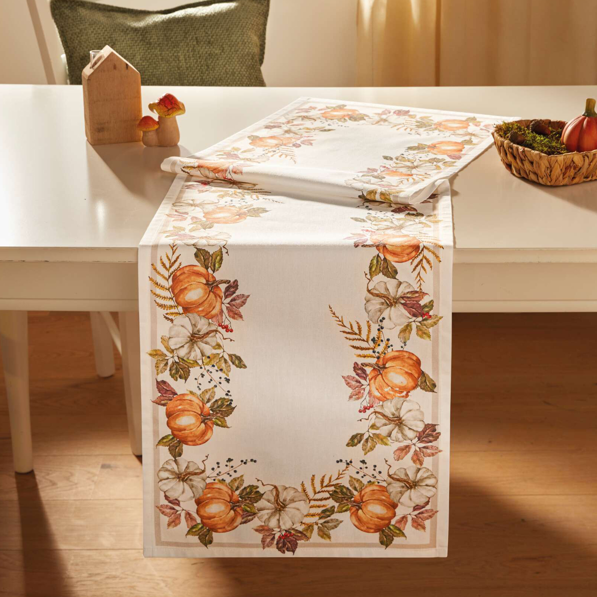 Acheter Chemin de table "saison des citrouilles"  dans la boutique en ligne de Frank Flechtwaren