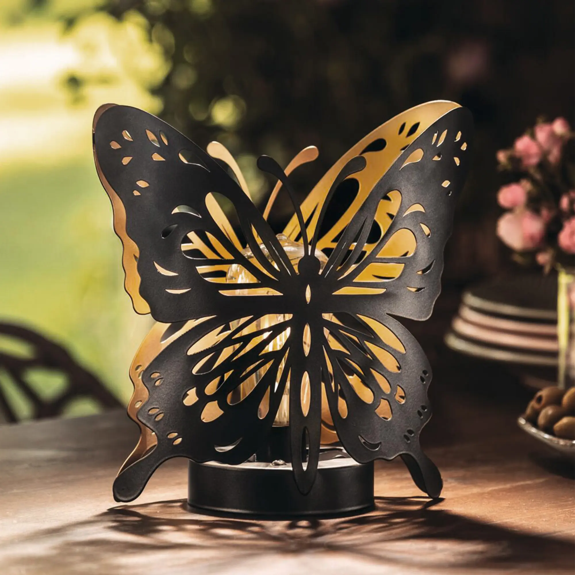 Acheter Déco solaire "papillon  dans la boutique en ligne de Frank Flechtwaren