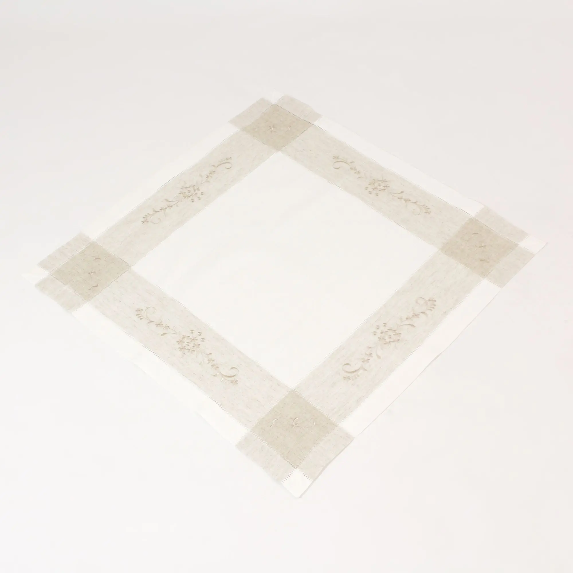 Acheter Nappe "campagne"  dans la boutique en ligne de Frank Flechtwaren pour Nappes