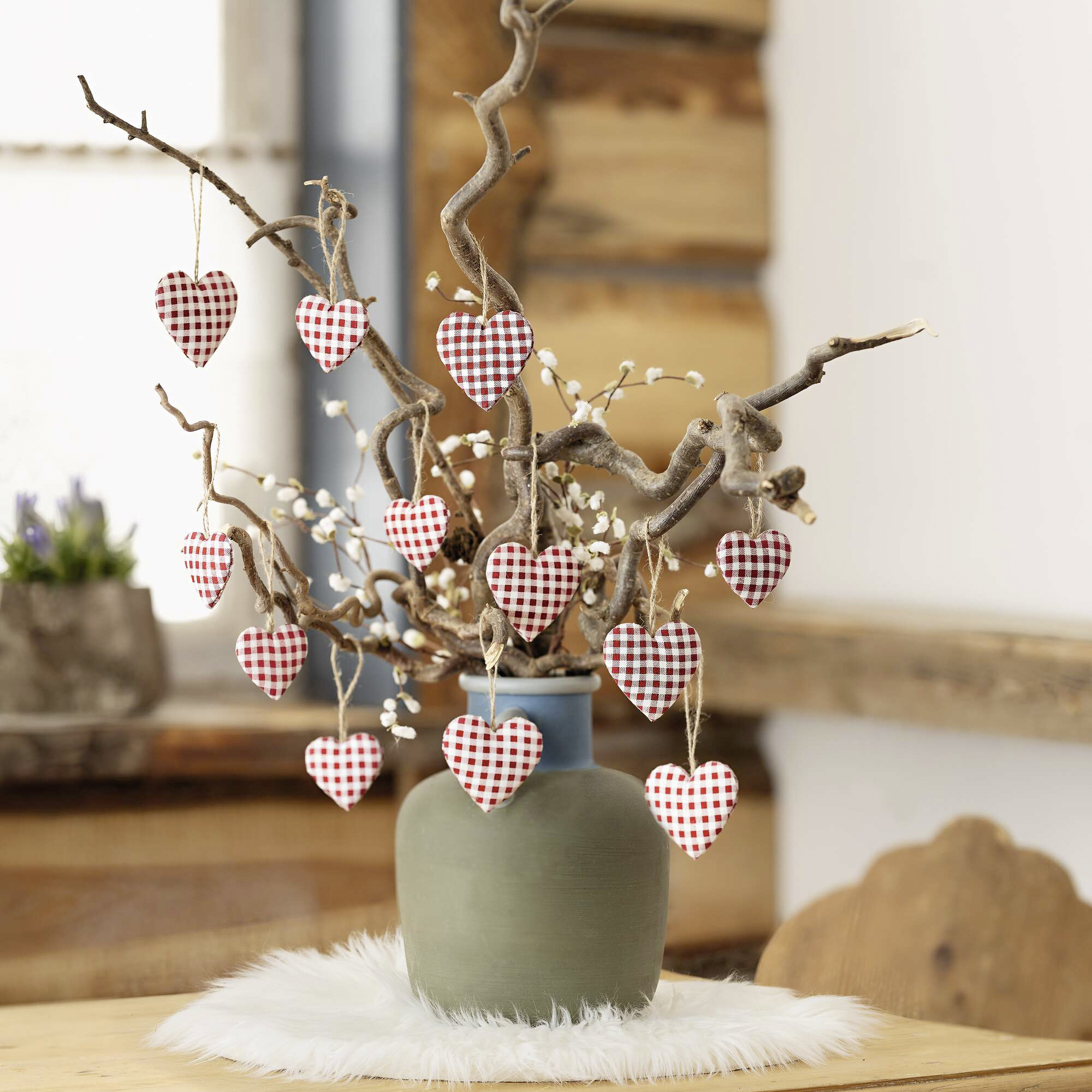 Acheter Lot de 12 pendentifs coeur « à carreaux »  dans la boutique en ligne de Frank Flechtwaren
