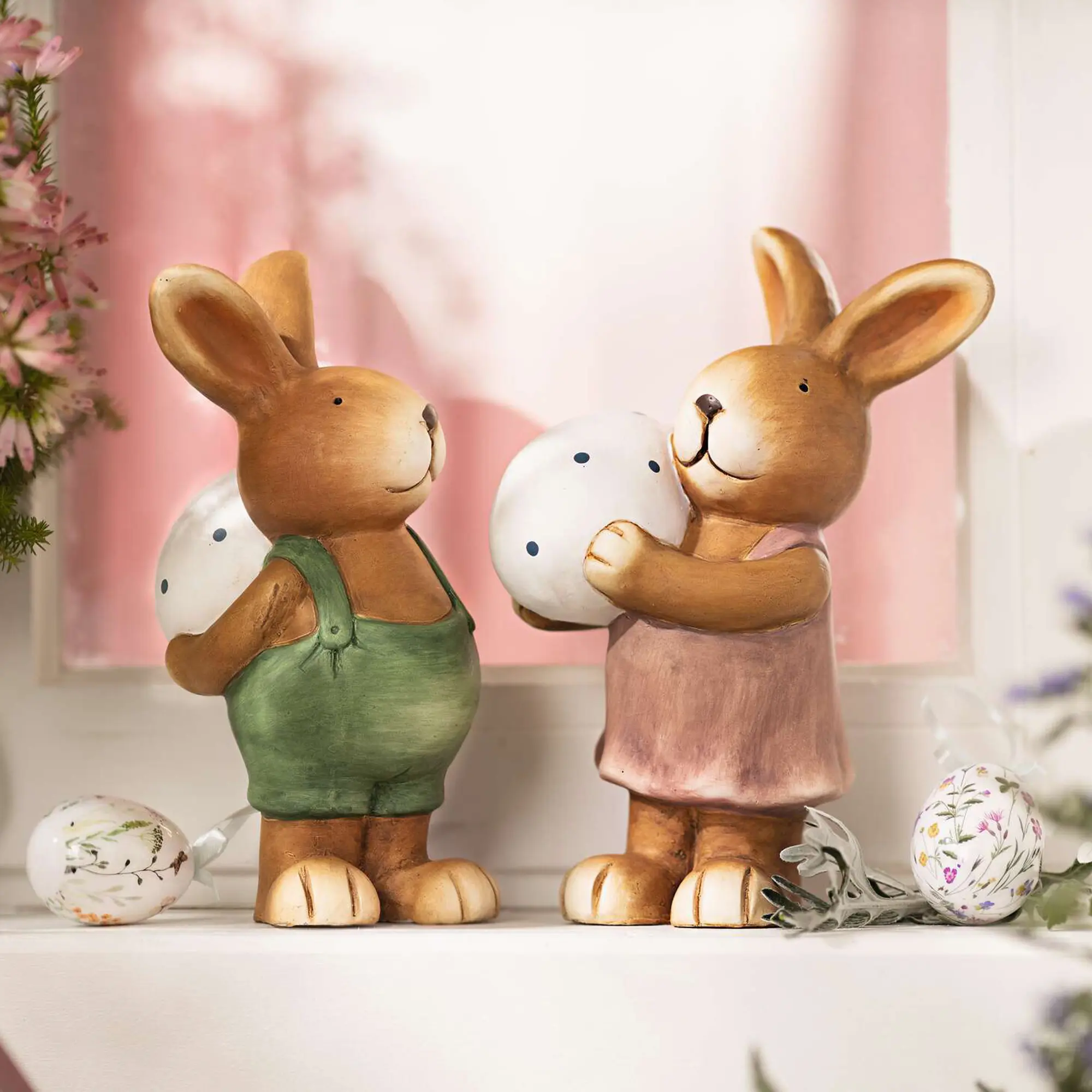 Acheter Lot de 2 figurines "lapin avec oeuf"  dans la boutique en ligne de Frank Flechtwaren