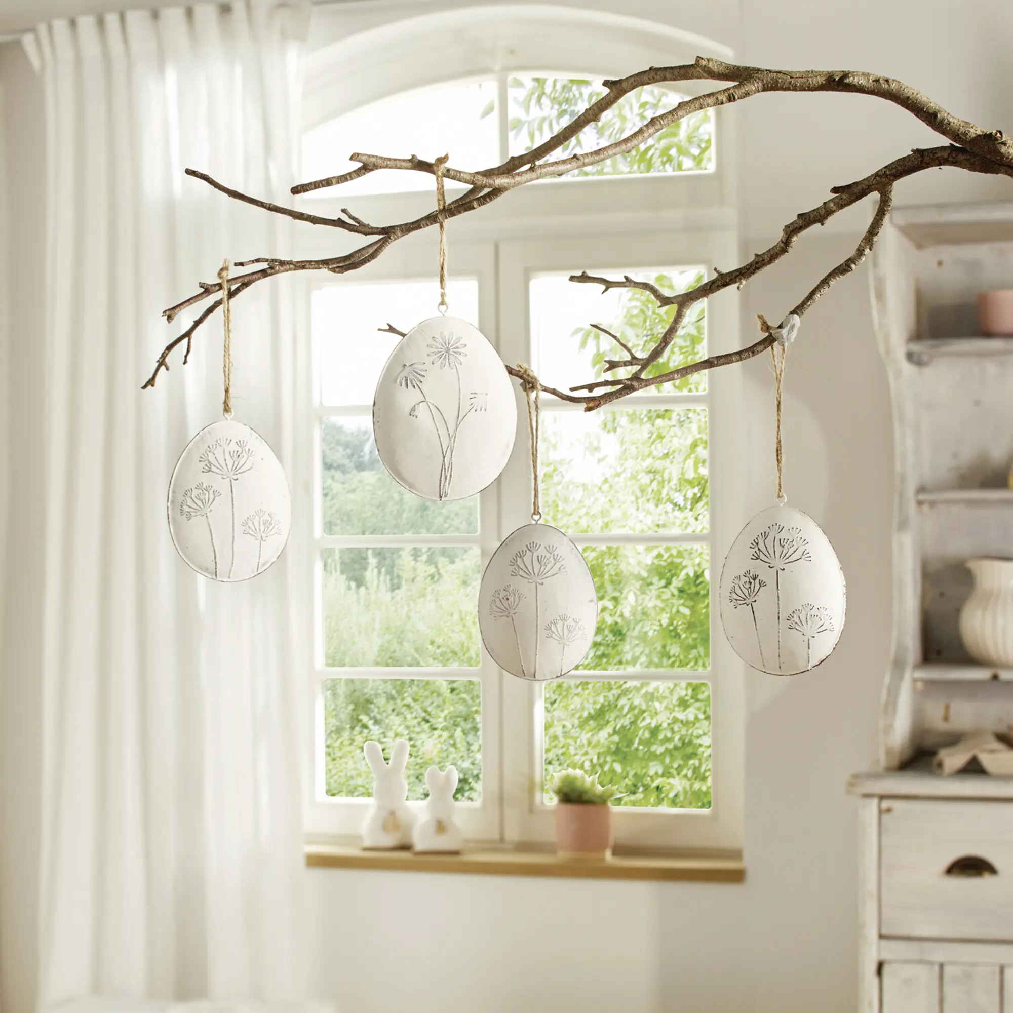 Acheter Lot de 4 suspensions "oeuf fleuri"  dans la boutique en ligne de Frank Flechtwaren