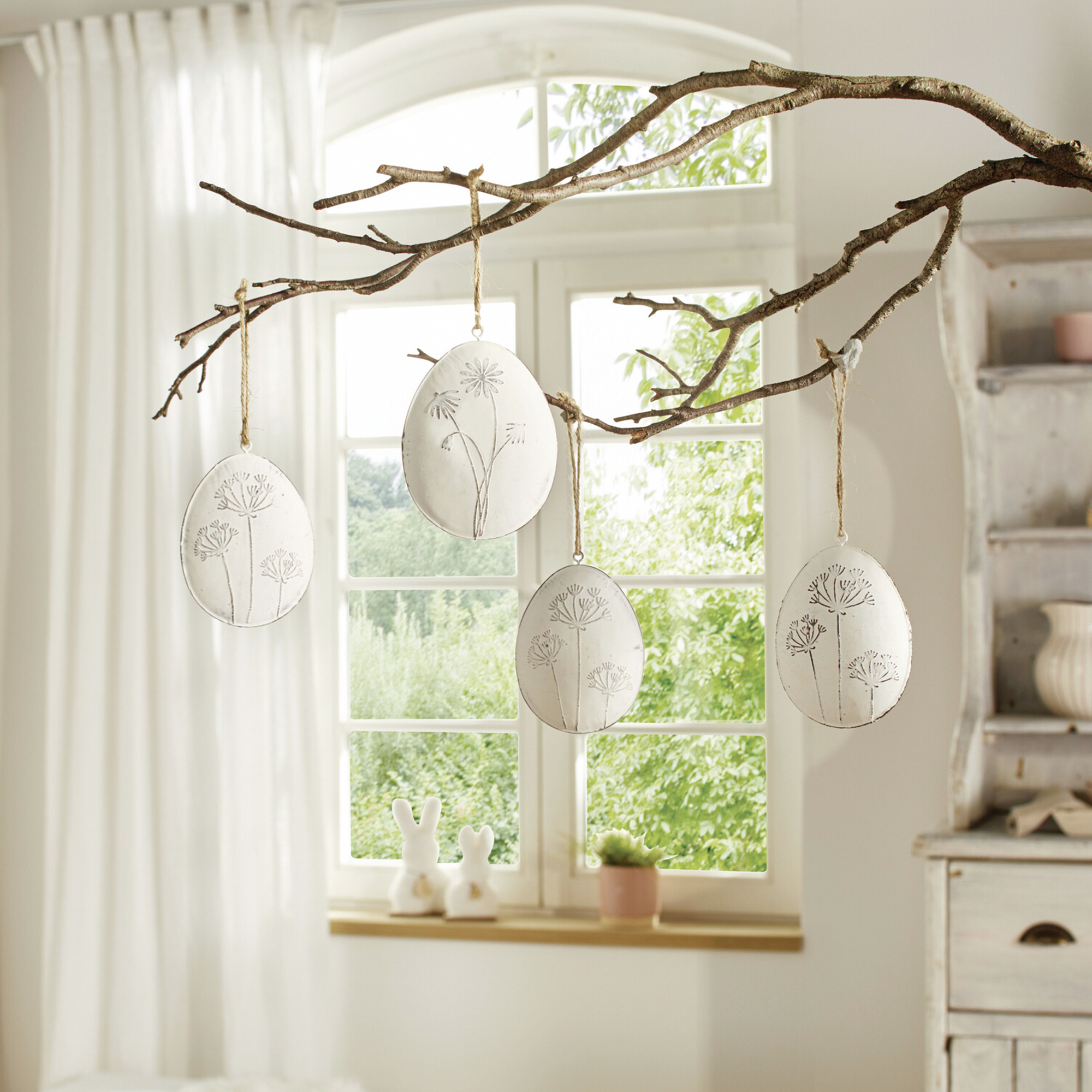 Acheter Lot de 4 suspensions "oeuf fleuri"  dans la boutique en ligne de Frank Flechtwaren