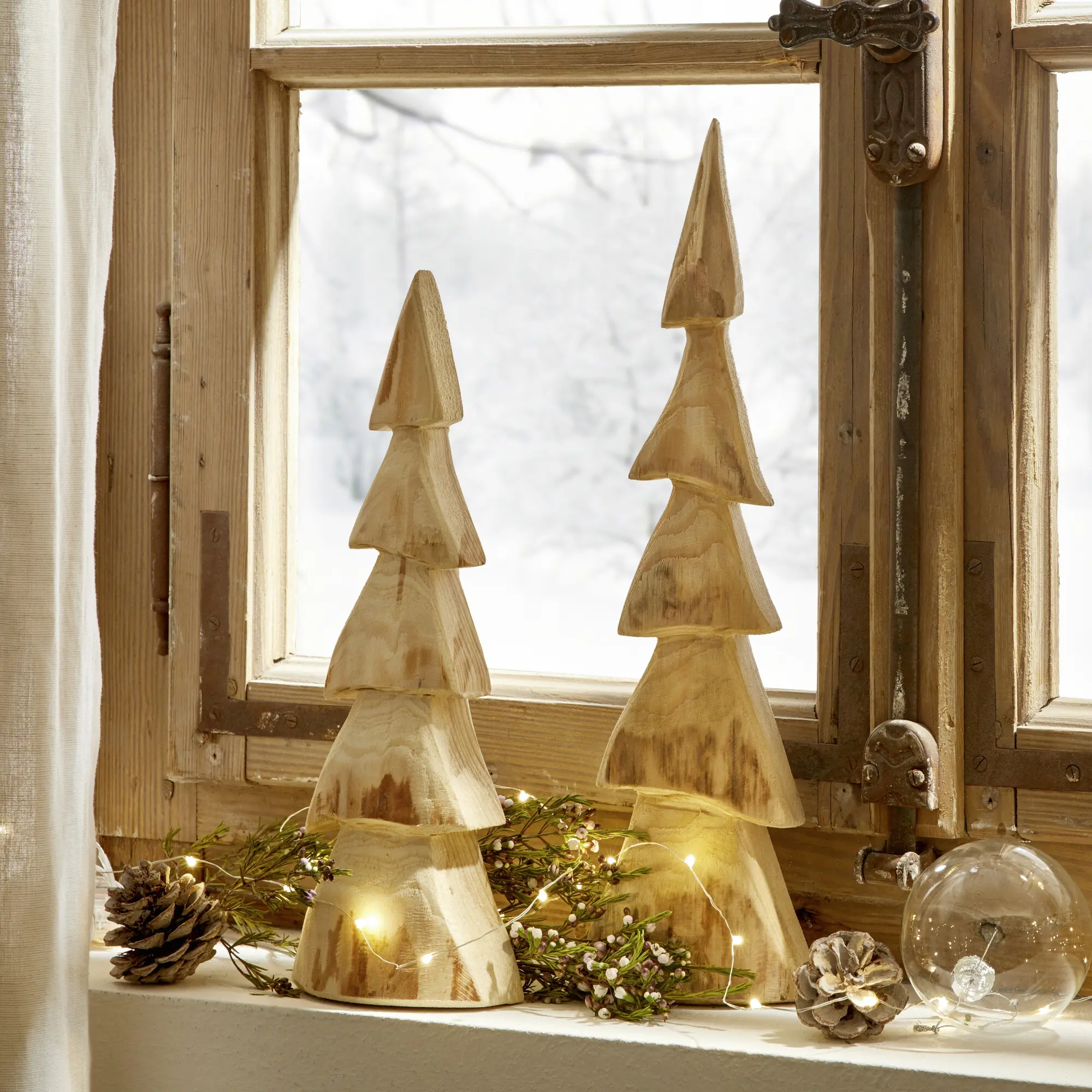 Acheter Lot de 2 décorations en bois "sapin"  dans la boutique en ligne de Frank Flechtwaren