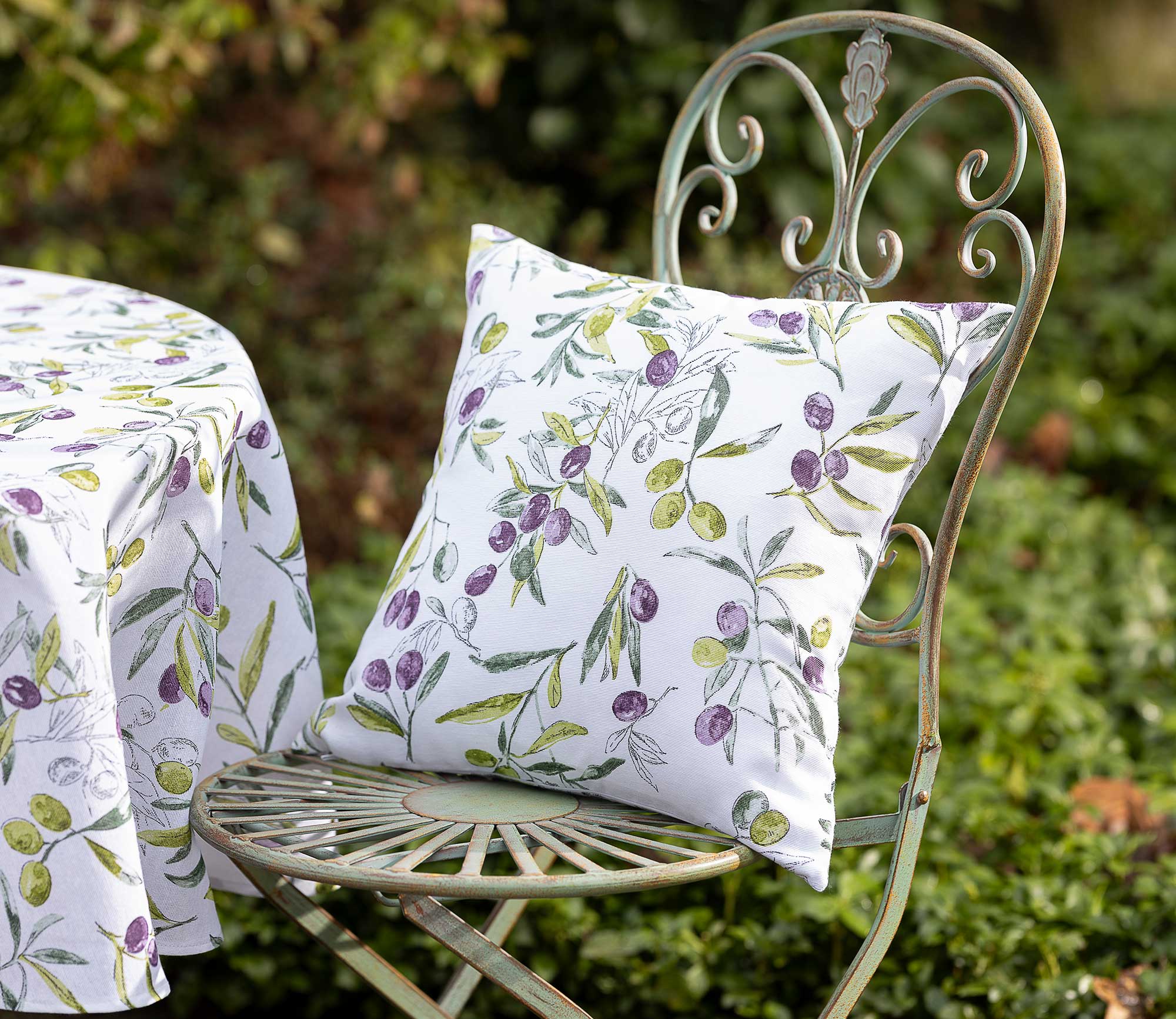 Acheter Housse de coussin "jardin d'oliviers"  dans la boutique en ligne de Frank Flechtwaren pour Coussins &amp; garnissages