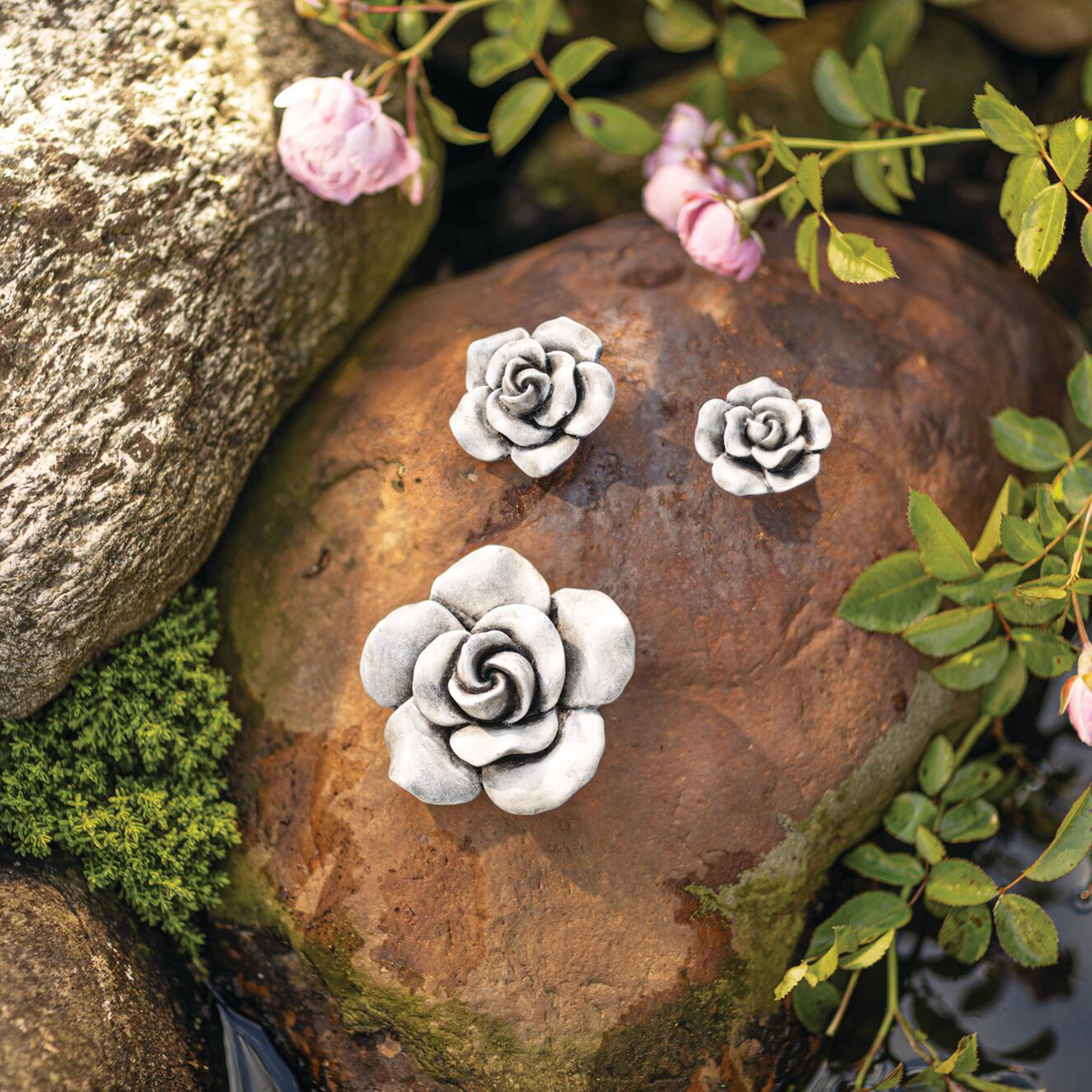 Acheter Lot de 3 roses décoratives "fleurs"  dans la boutique en ligne de Frank Flechtwaren pour Nouvel arrivage