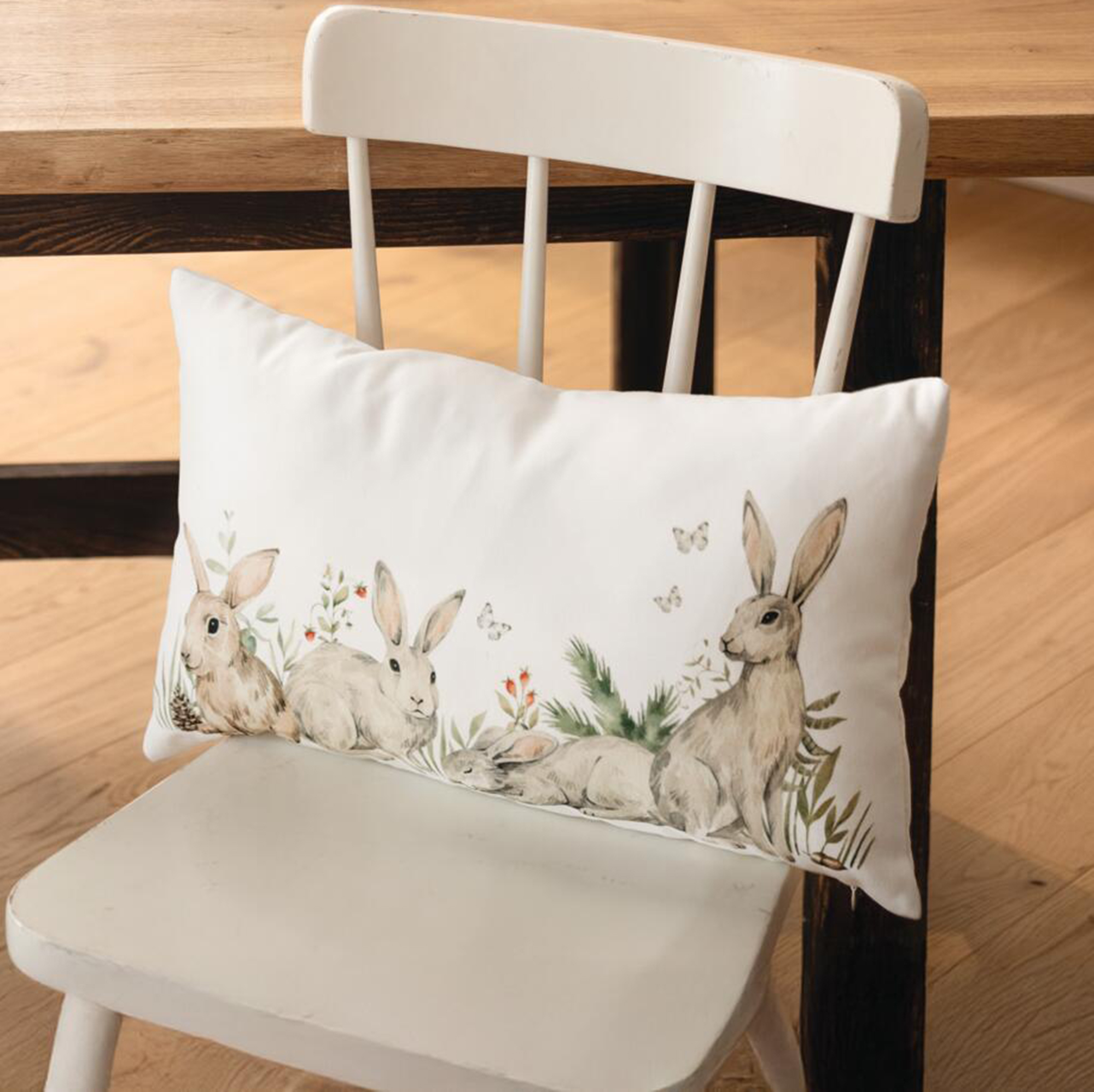 Acheter Housse de coussin "horde de lapins"  dans la boutique en ligne de Frank Flechtwaren