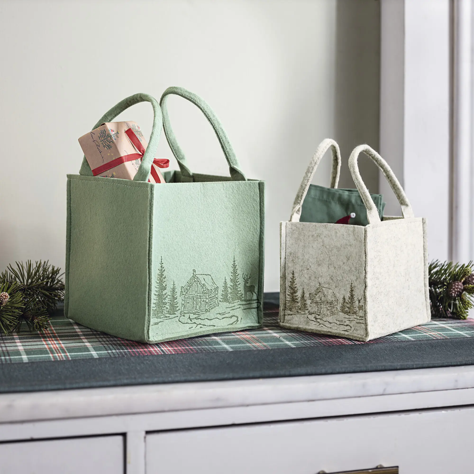 Acheter Lot de 2 sacs "forêt d'hiver"  dans la boutique en ligne de Frank Flechtwaren
