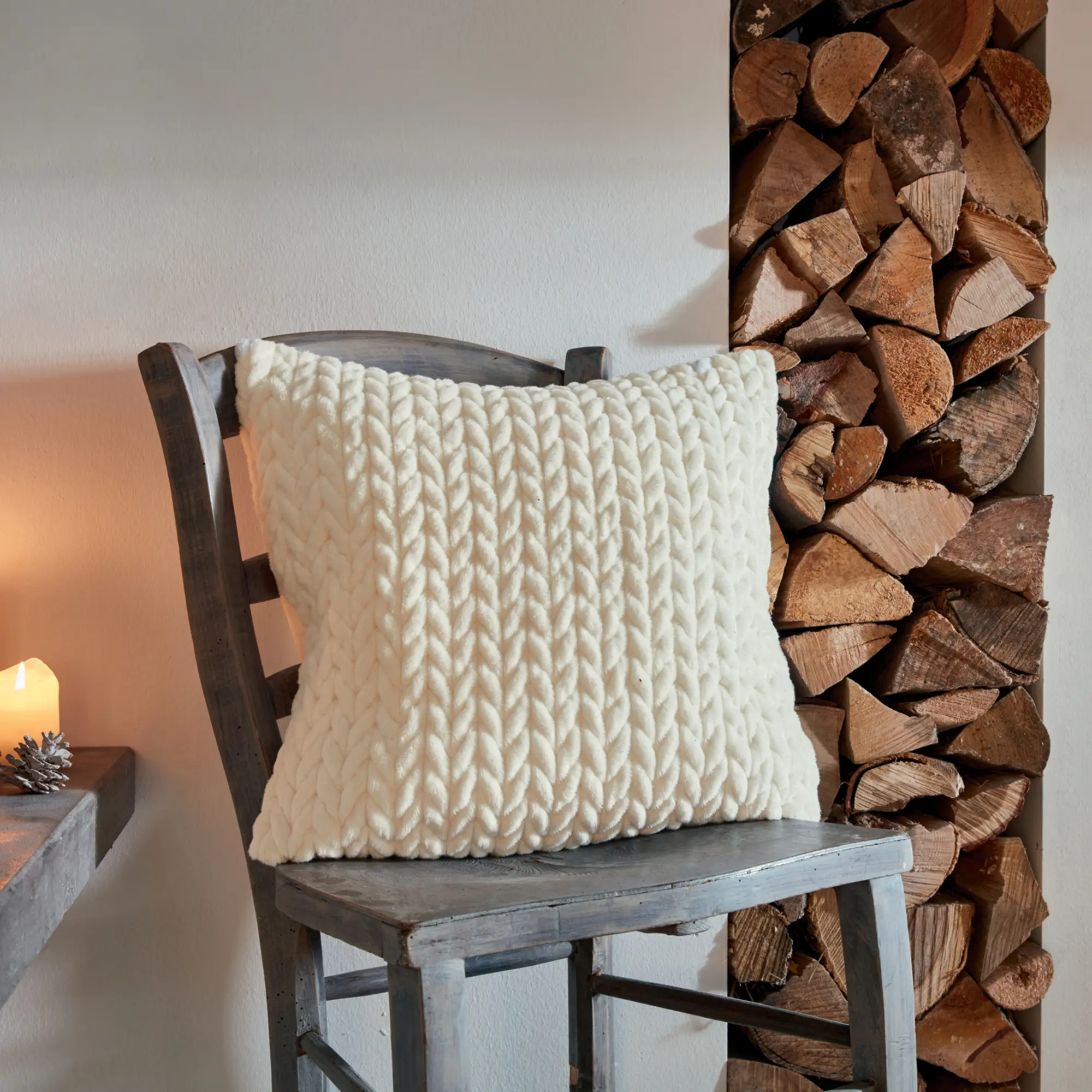 Acheter Housse de coussin "motif tresse", crème  dans la boutique en ligne de Frank Flechtwaren