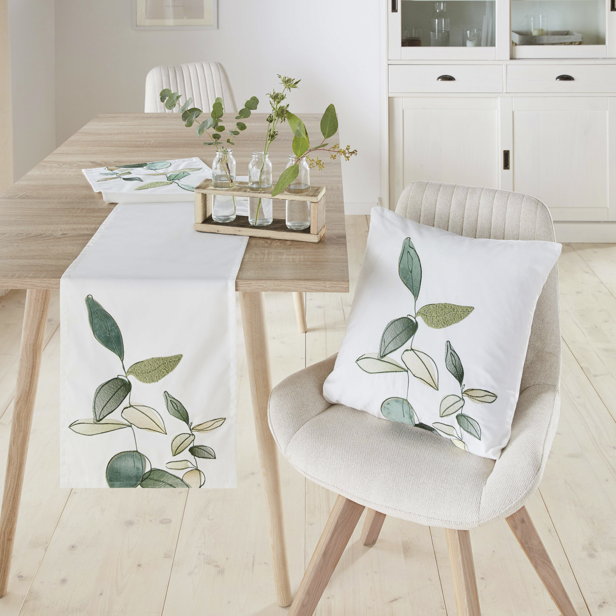 Acheter Housse de coussin "feuilles"  dans la boutique en ligne de Frank Flechtwaren pour Remplissages