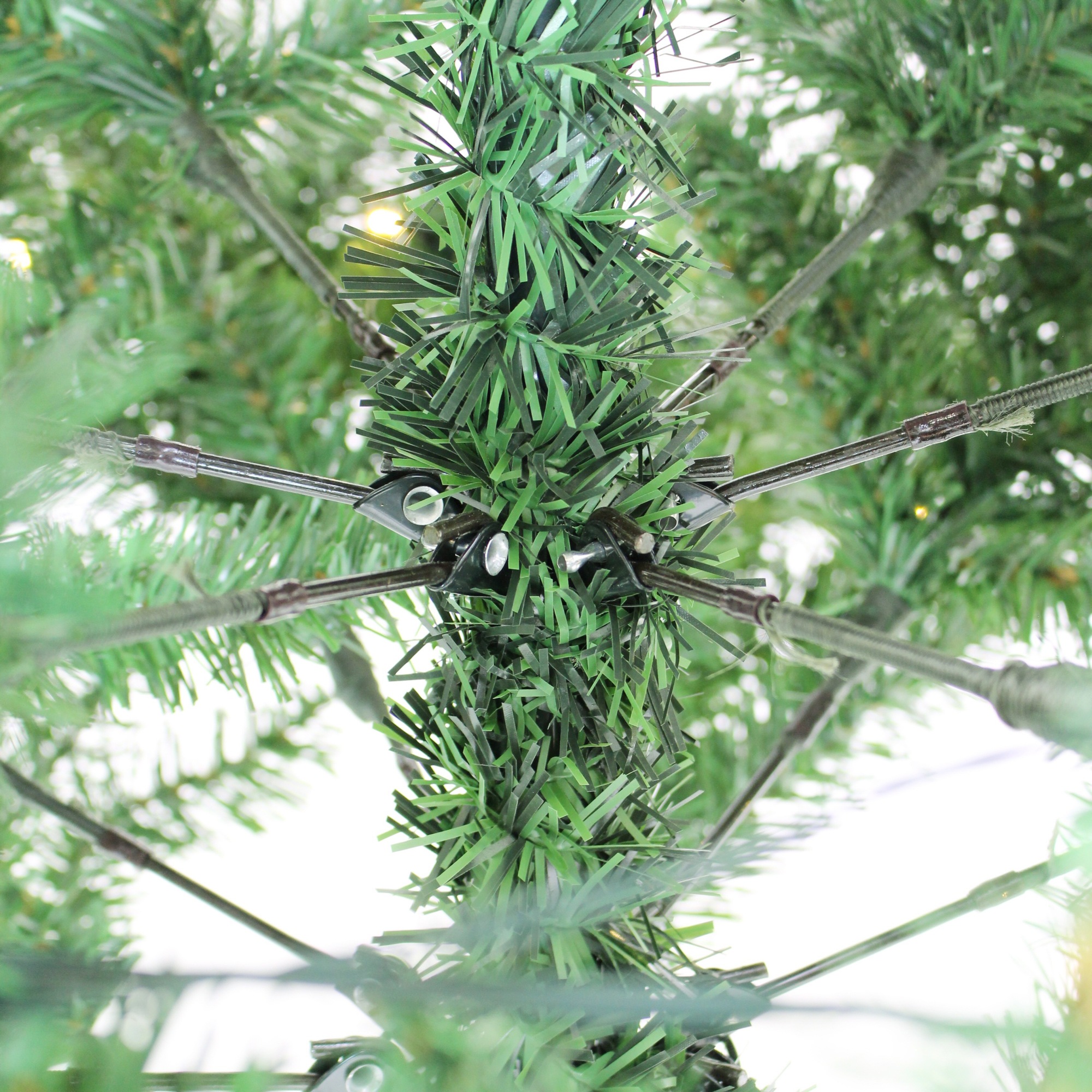 Acheter Sapin de Noël avec guirlande lumineuse  dans la boutique en ligne de Frank Flechtwaren pour Sapins artificiels