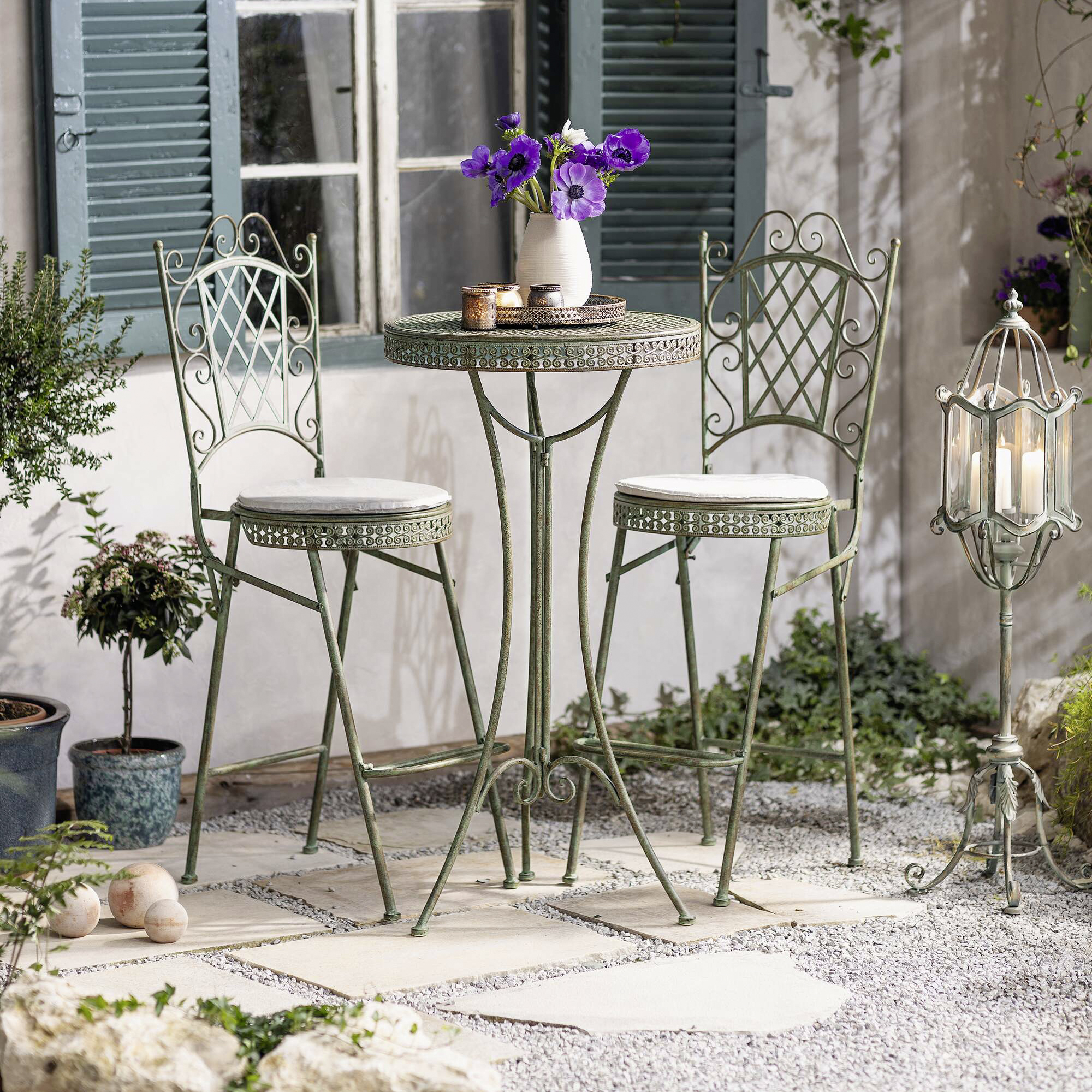 Acheter Table haute de jardin "ornements"  dans la boutique en ligne de Frank Flechtwaren