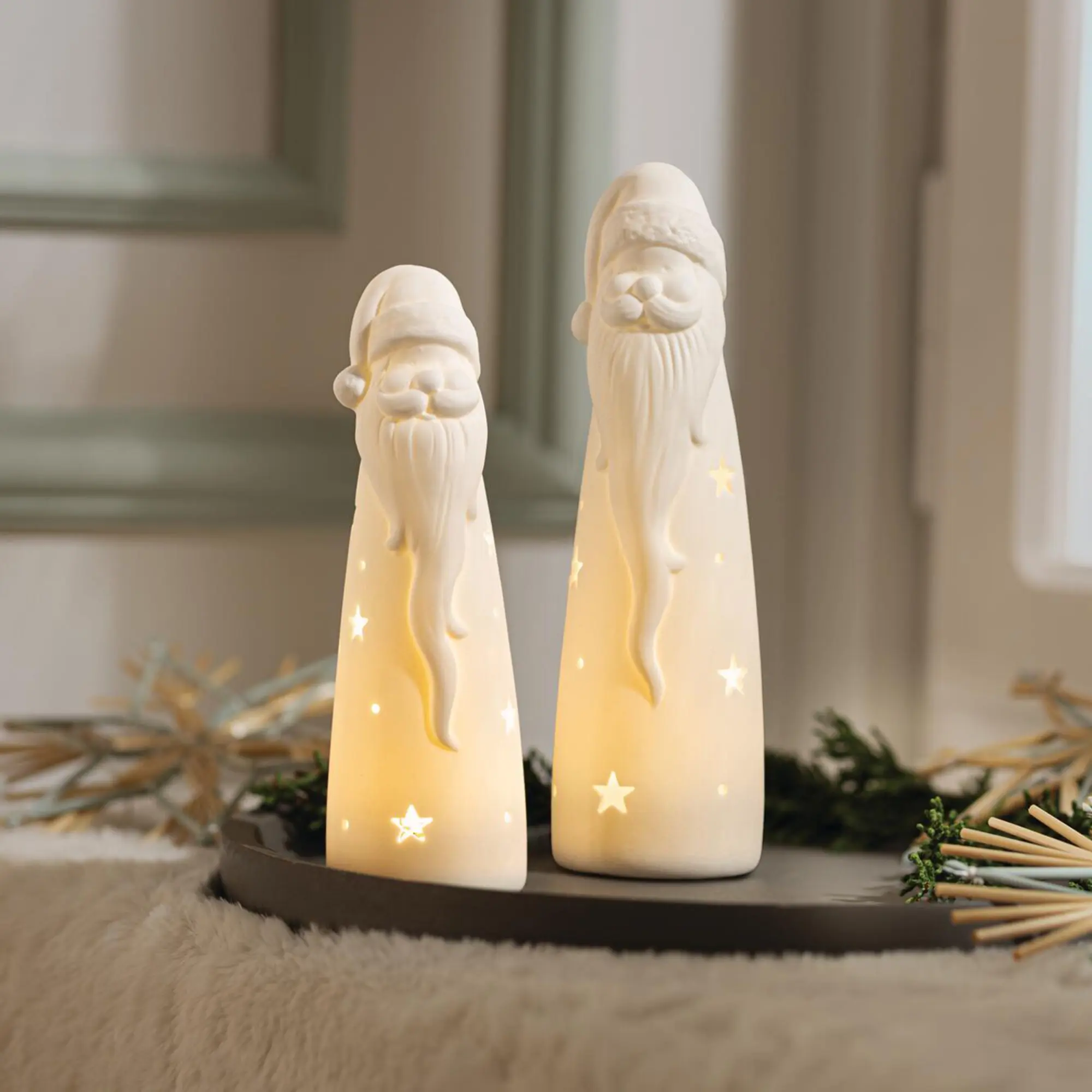 Acheter Lot de 2 Santas "White"  dans la boutique en ligne de Frank Flechtwaren pour Pères Noël