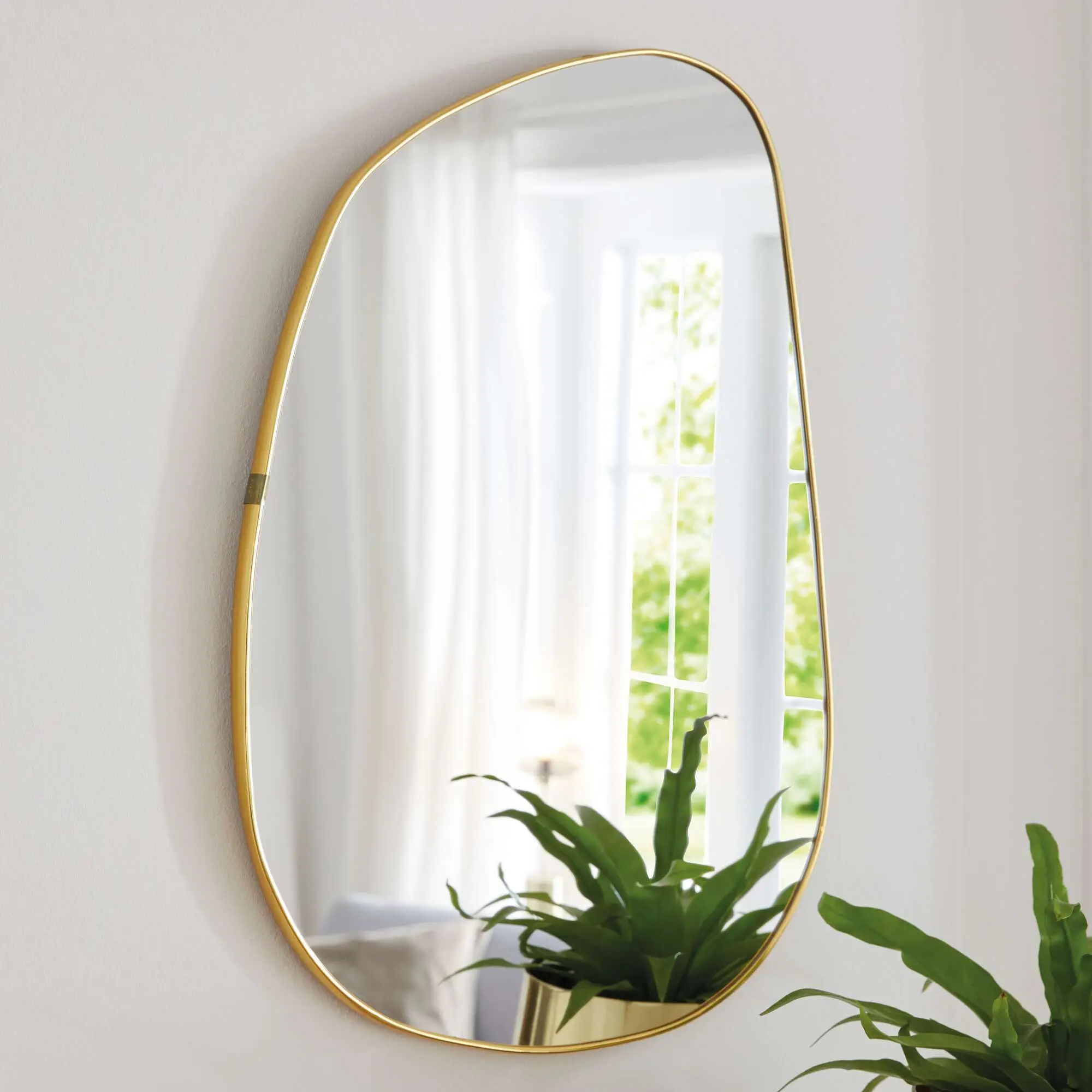 Acheter Miroir mural "doré "  dans la boutique en ligne de Frank Flechtwaren