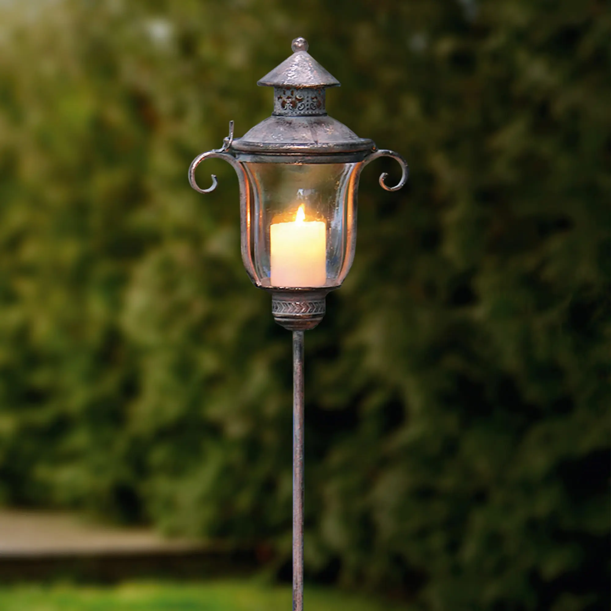 Acheter Lanterne sur pied "Shabby-Grey"  dans la boutique en ligne de Frank Flechtwaren
