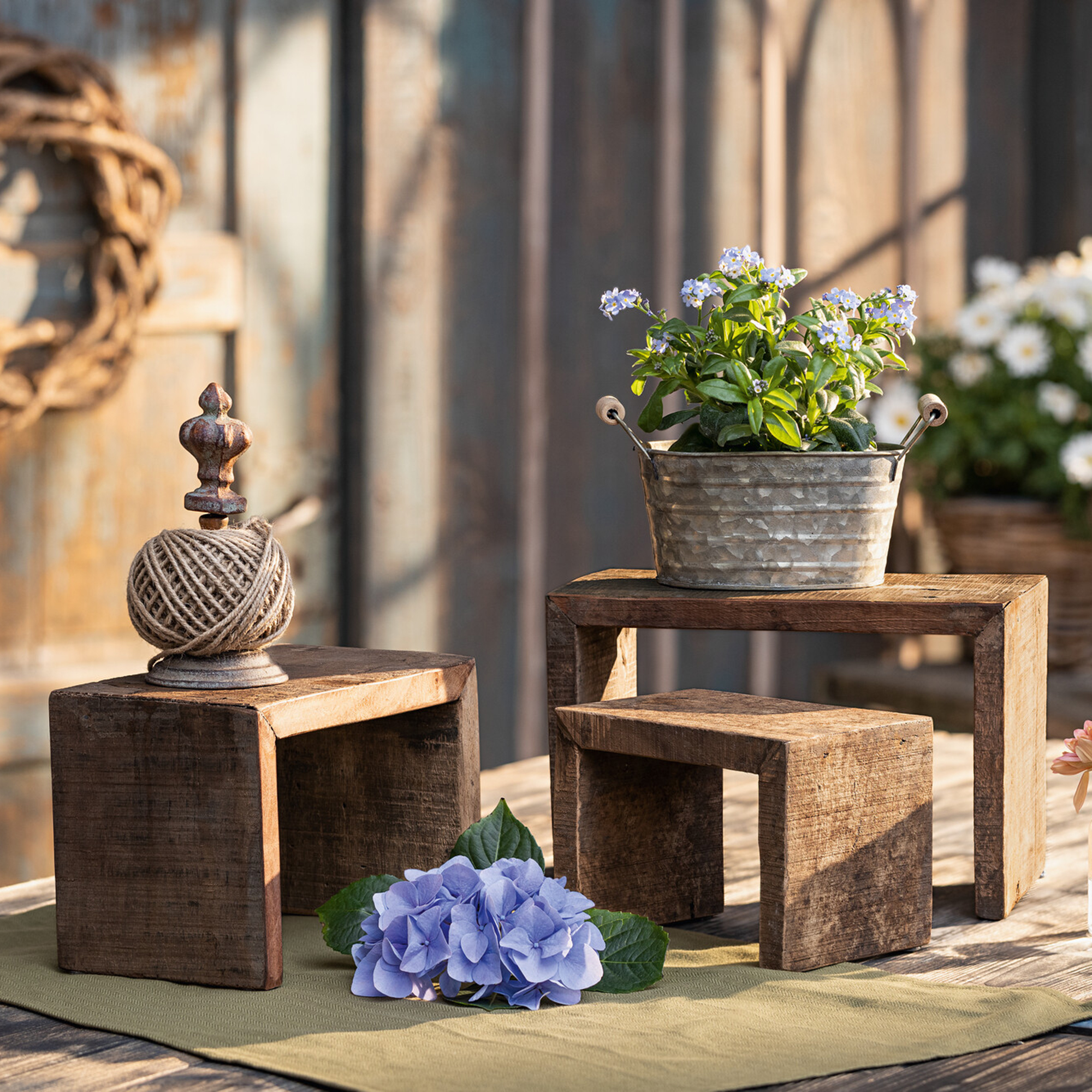 Acheter Lot de 3 bancs décoratifs "rustique"  dans la boutique en ligne de Frank Flechtwaren
