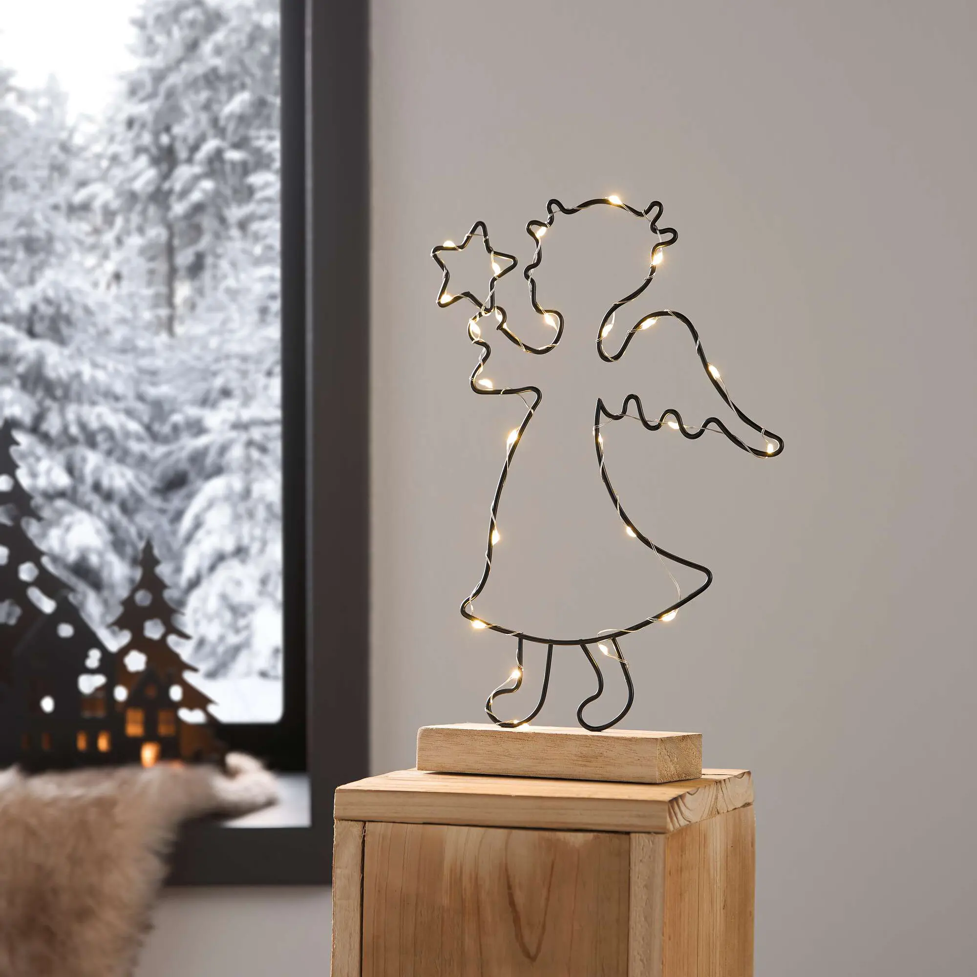 Acheter Décoration LED "ange avec étoile"  dans la boutique en ligne de Frank Flechtwaren