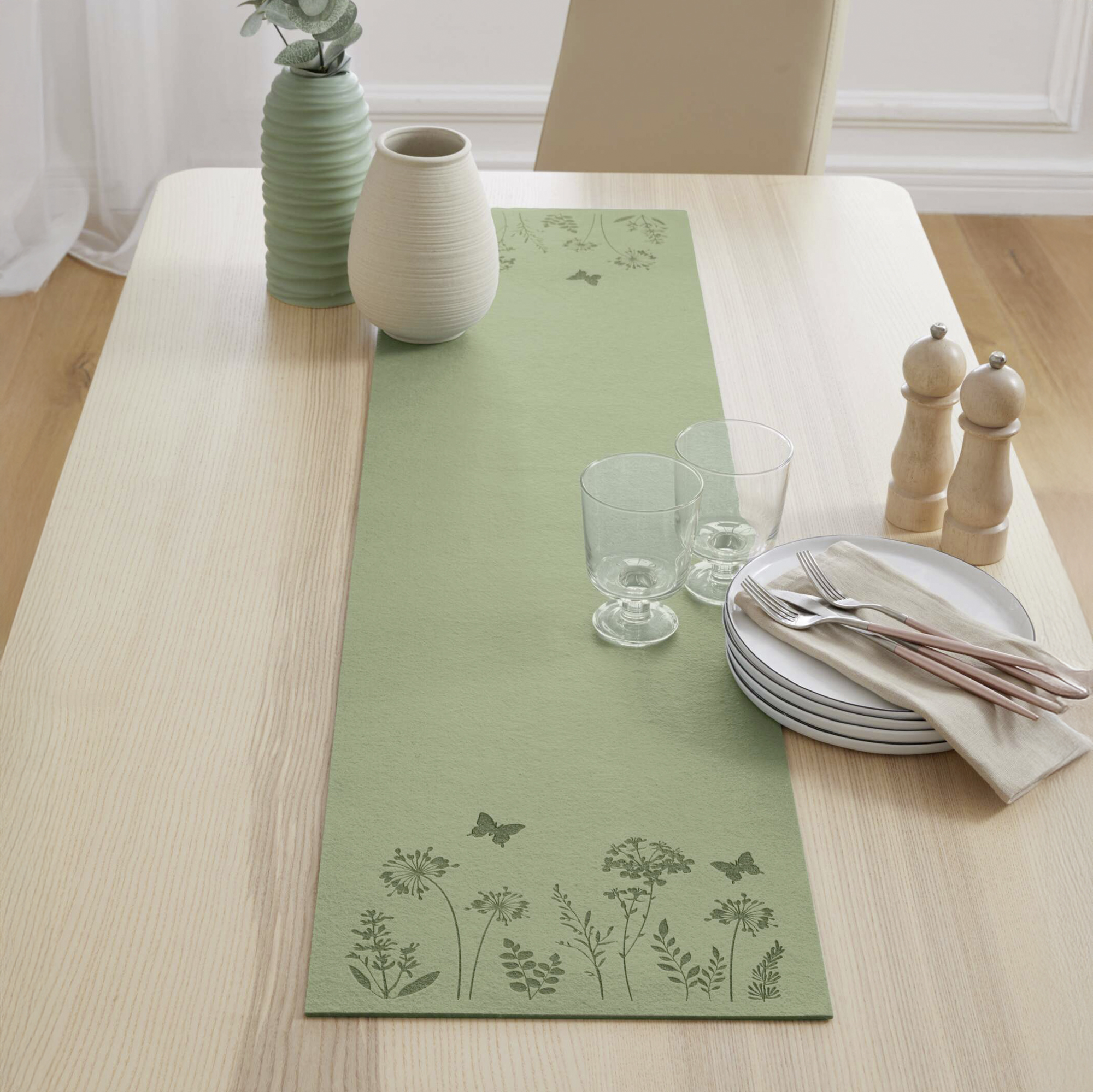 Acheter Chemin de table "prairie fleurie"  dans la boutique en ligne de Frank Flechtwaren