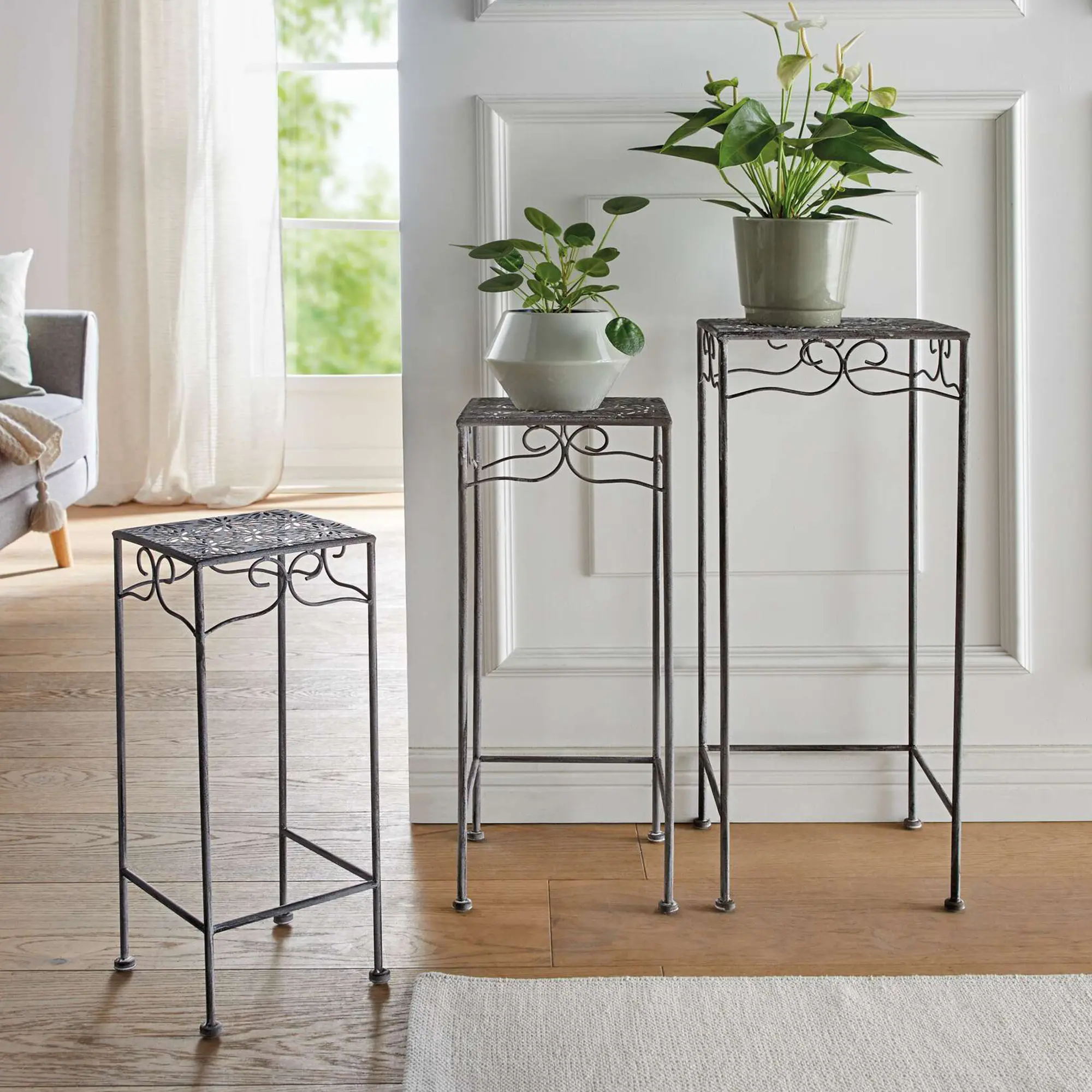 Acheter Lot de 3 tables d'appoint "Flowers"  dans la boutique en ligne de Frank Flechtwaren