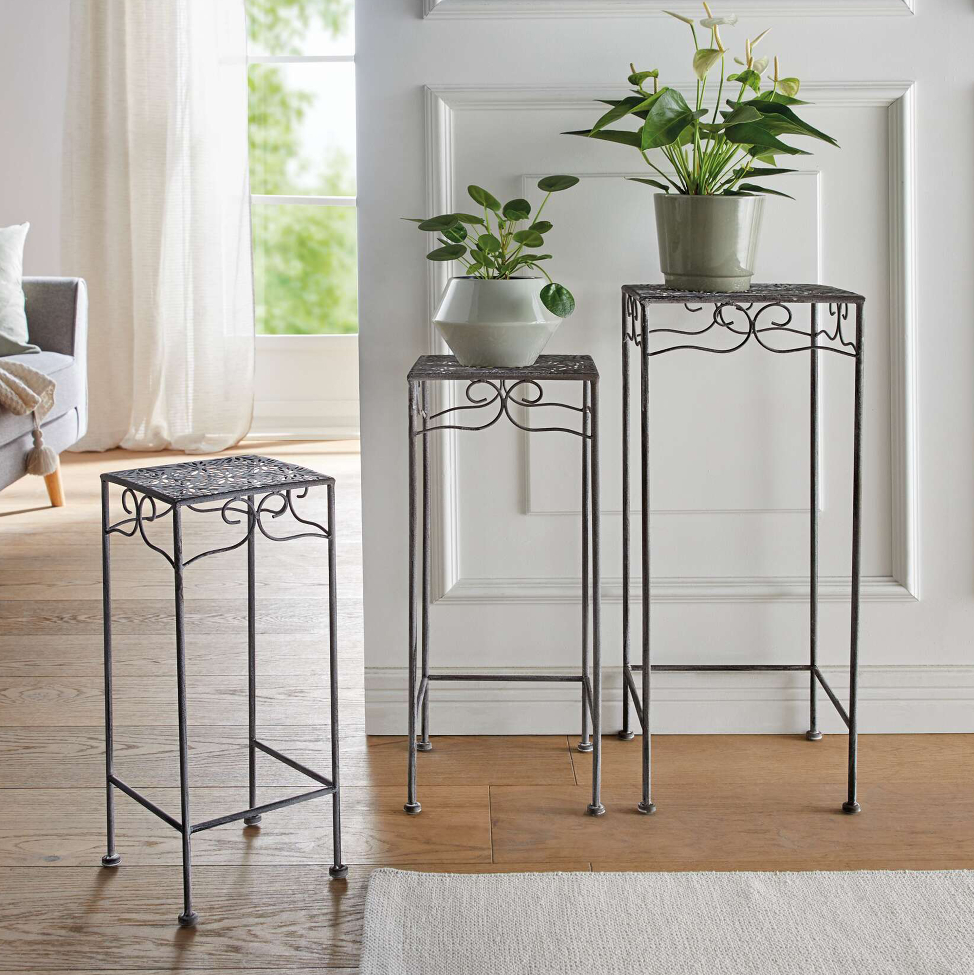 Acheter Lot de 3 tables d'appoint "Flowers"  dans la boutique en ligne de Frank Flechtwaren