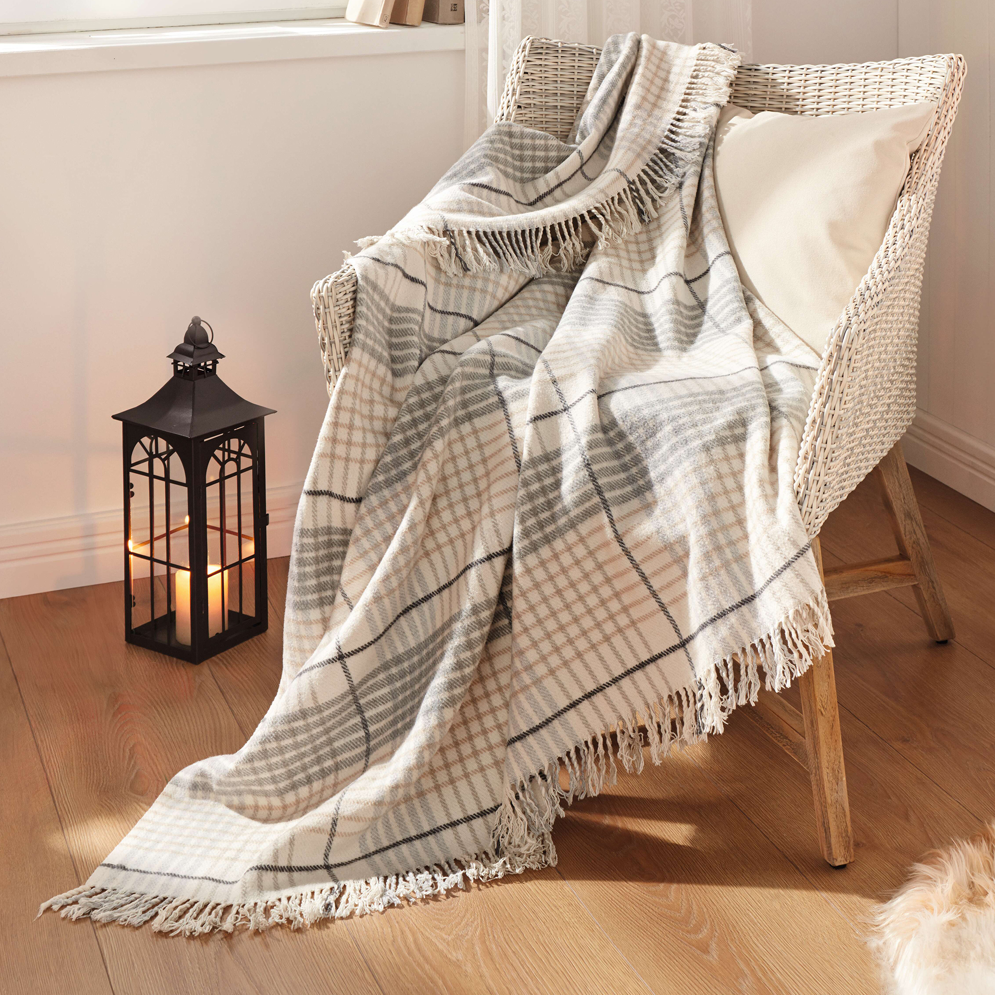 Acheter Couverture "Fringes"  dans la boutique en ligne de Frank Flechtwaren