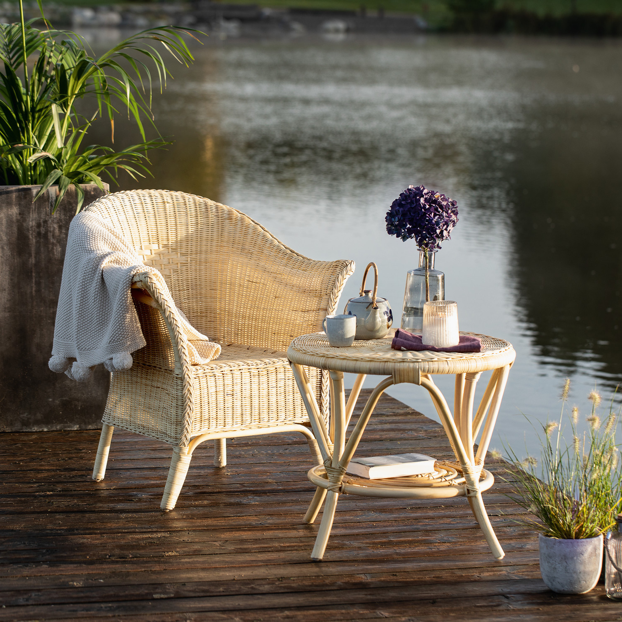 Acheter Table rotin "brillance"  dans la boutique en ligne de Frank Flechtwaren