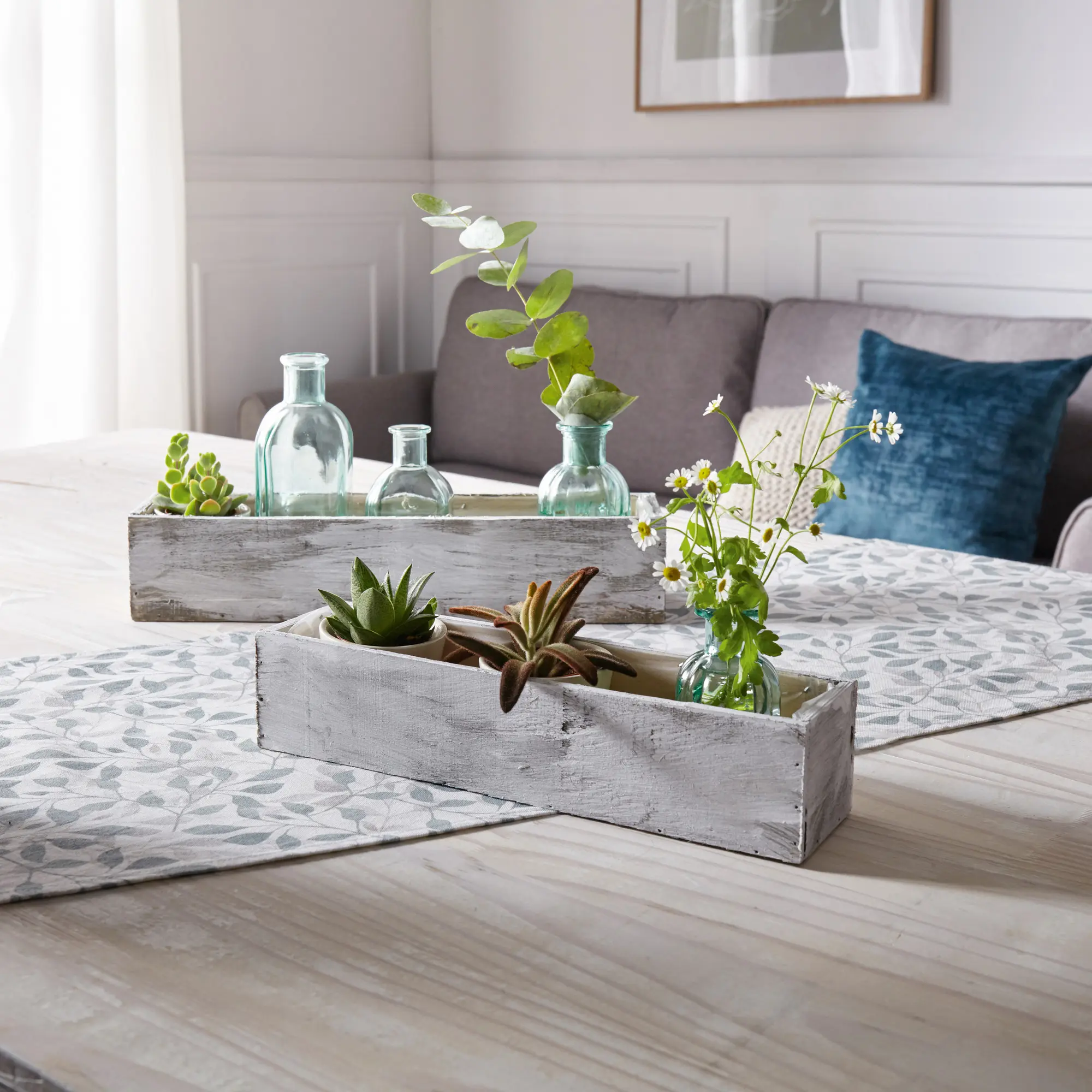 Acheter Lot de 2 jardinières "blanc délavé"  dans la boutique en ligne de Frank Flechtwaren pour Pâques