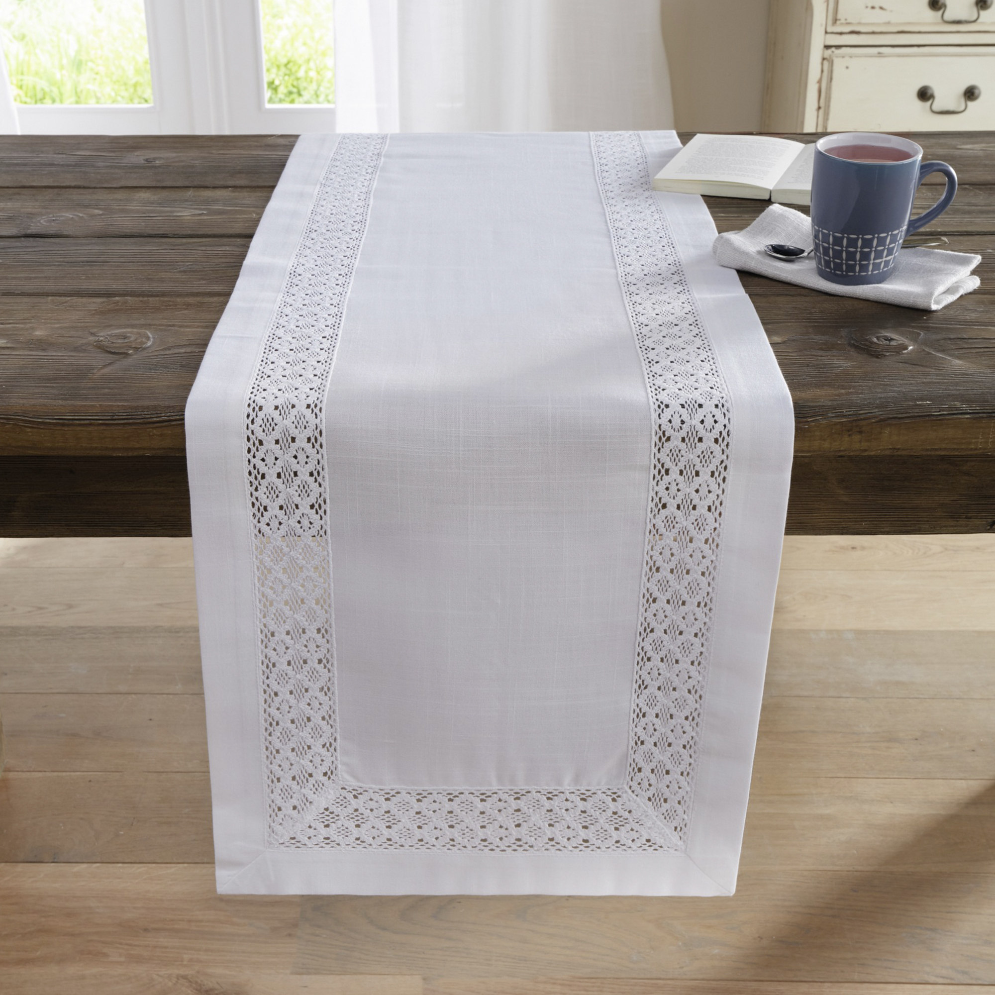 Acheter Chemin de table "bordure crochet"  dans la boutique en ligne de Frank Flechtwaren