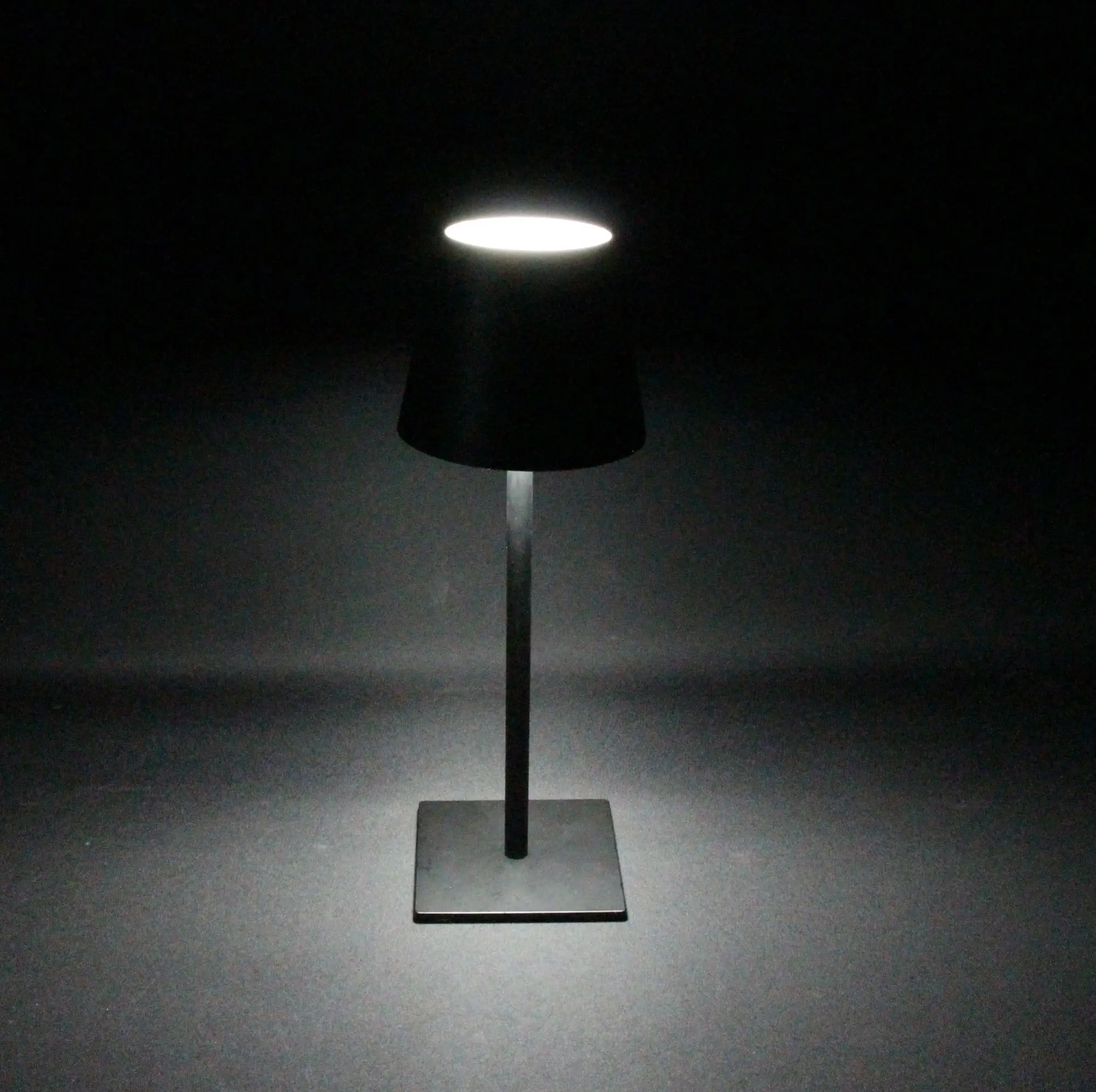 Acheter Lampe de table LED "Black" dans la boutique en ligne de Frank Flechtwaren pour Luminaires de jardin Acheter Lampe de table LED "Black" dans la boutique en ligne de Frank Flechtwaren pour Luminaires de jardin