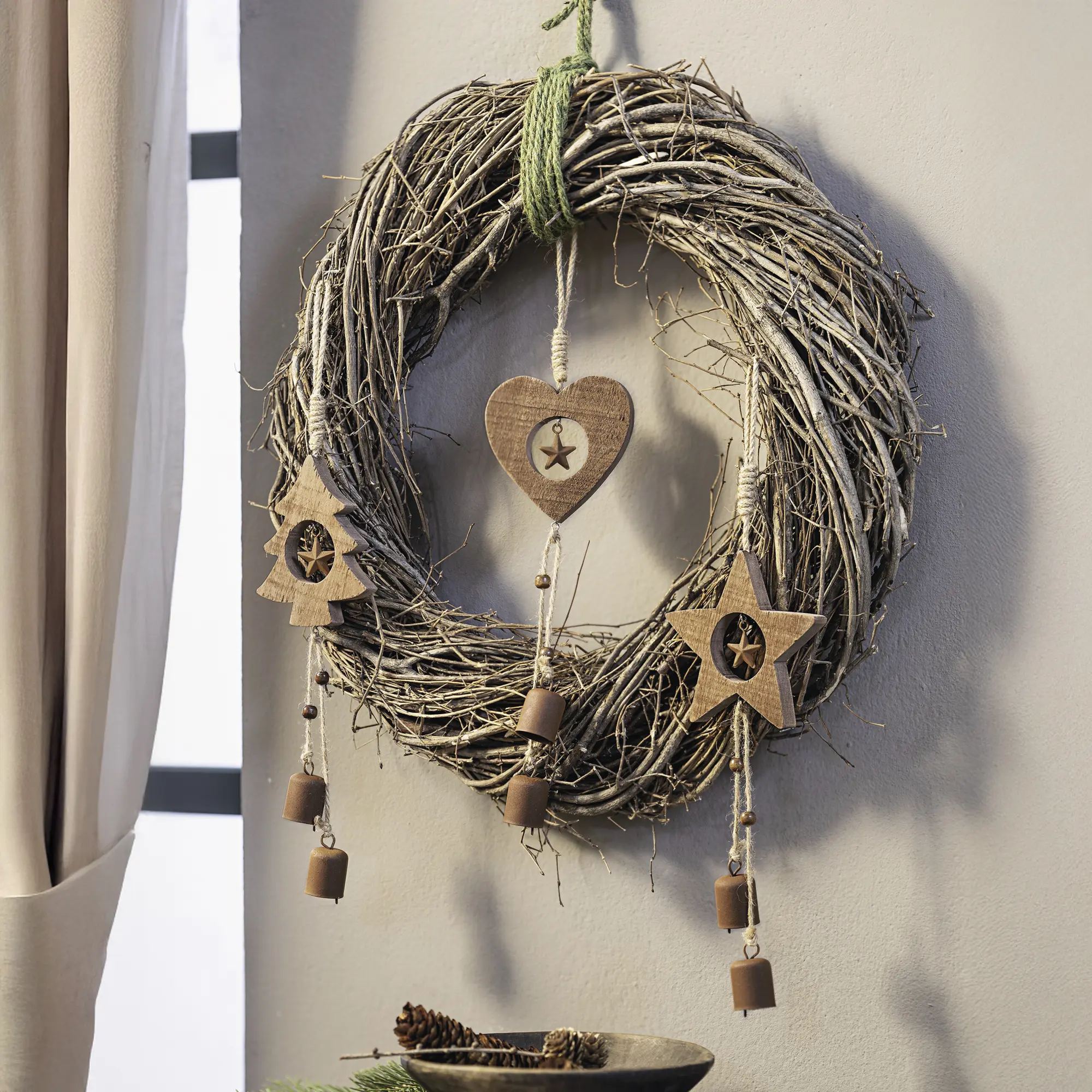 Acheter Lot de 3 suspensions en bois "clochette"  dans la boutique en ligne de Frank Flechtwaren