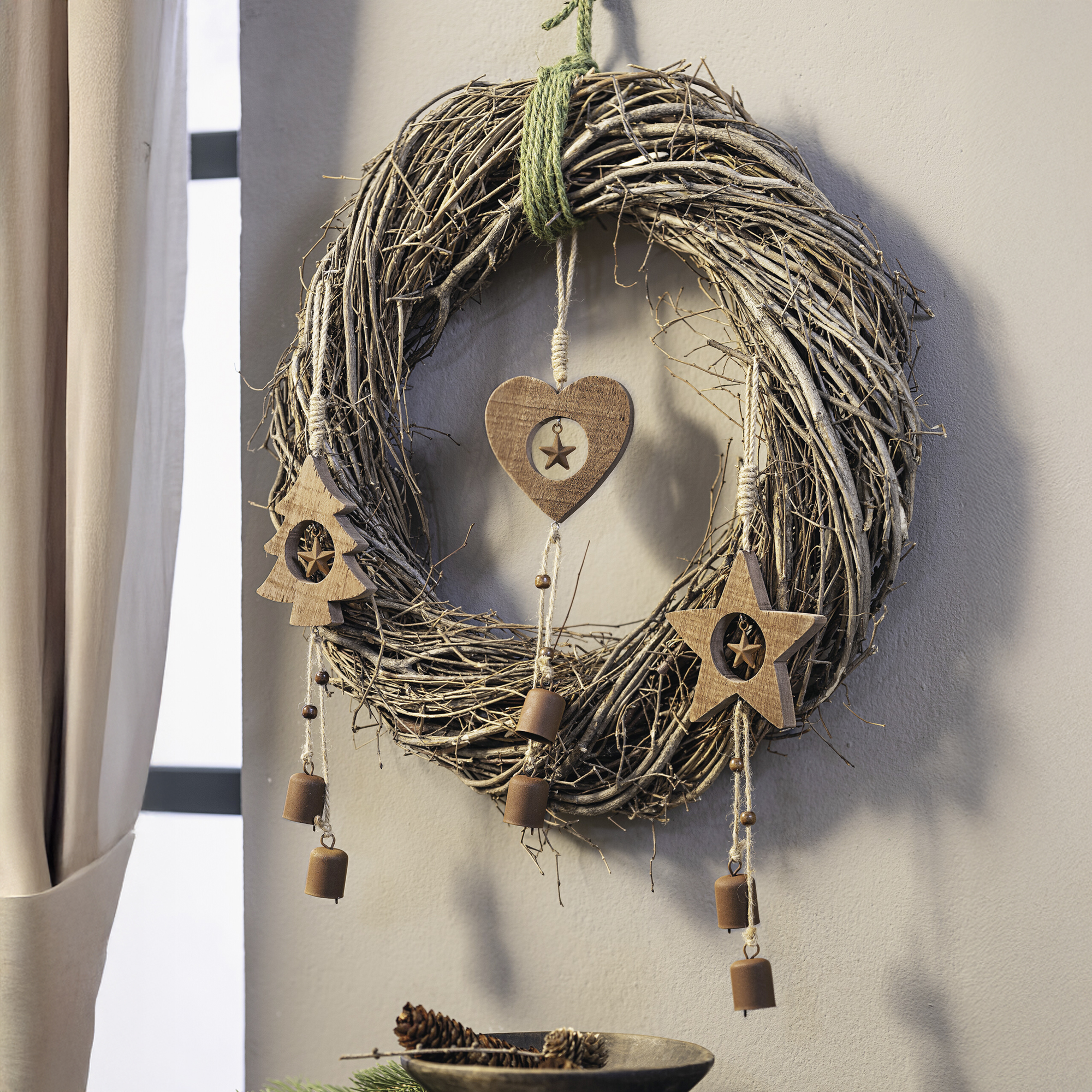 Acheter Lot de 3 suspensions en bois "clochette"  dans la boutique en ligne de Frank Flechtwaren