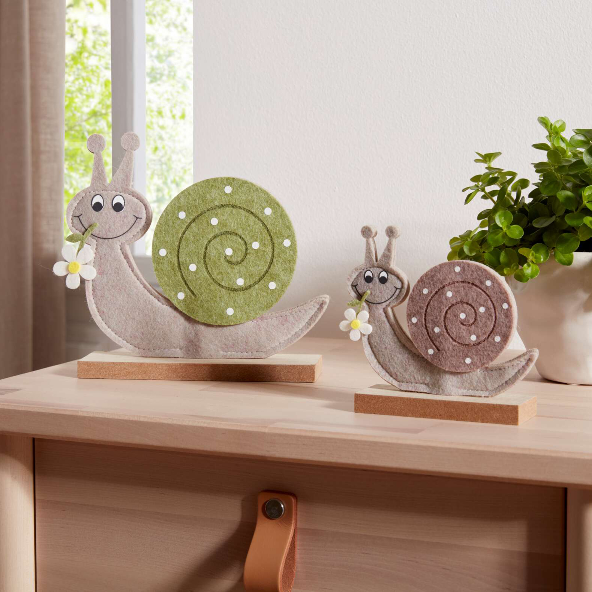 Acheter Lot de 2 escargots " Lovely"  dans la boutique en ligne de Frank Flechtwaren