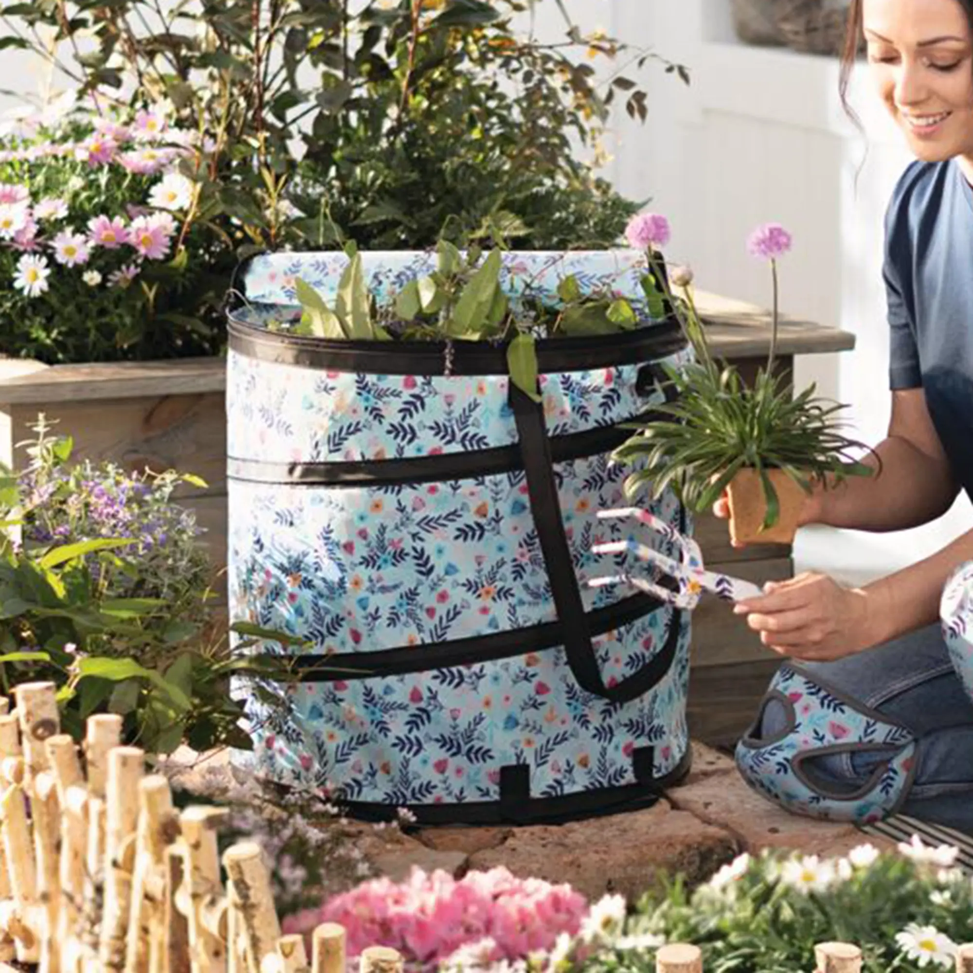 Acheter Ramasse-feuilles Pop-Up "Floral"  dans la boutique en ligne de Frank Flechtwaren