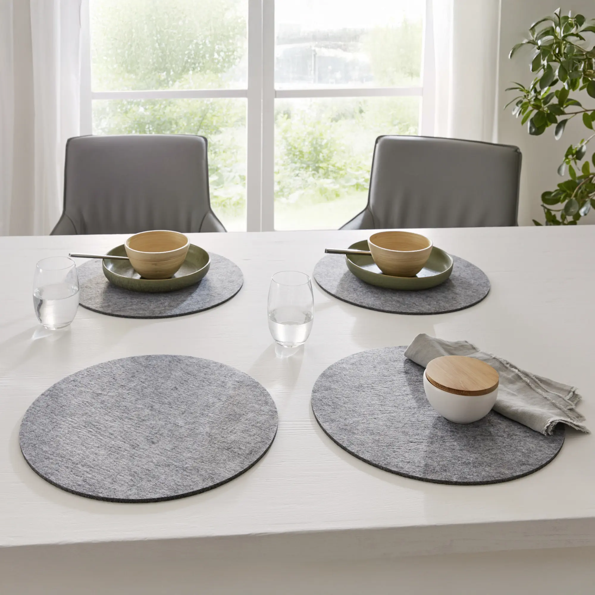 Acheter Lot de 4 sets de table "gris"  dans la boutique en ligne de Frank Flechtwaren