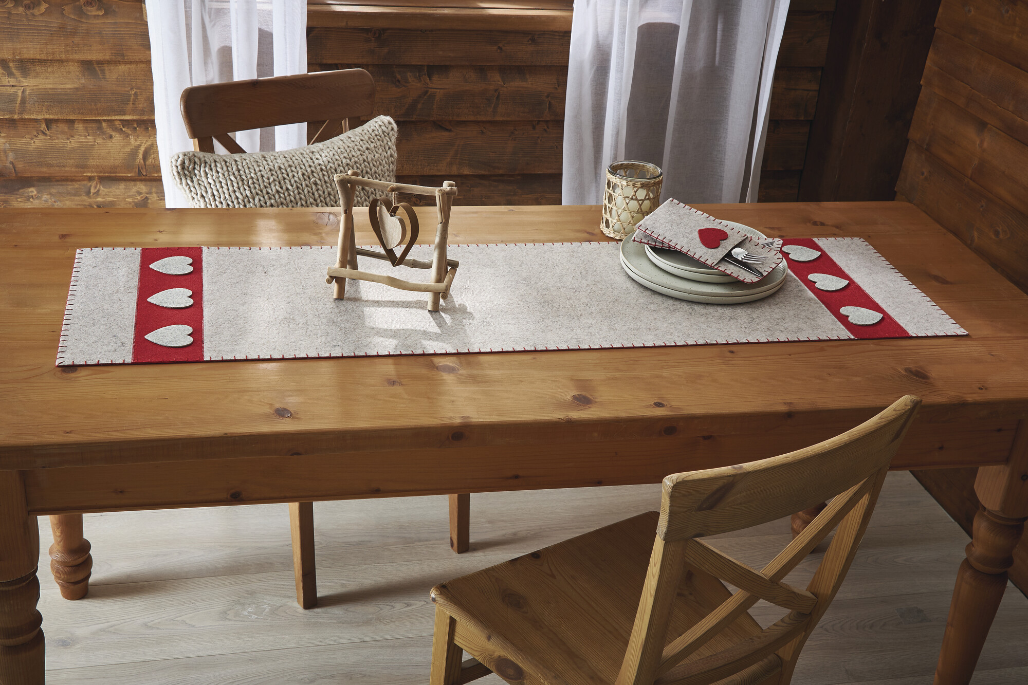Acheter Chemin de table "coeur"  dans la boutique en ligne de Frank Flechtwaren pour Automne