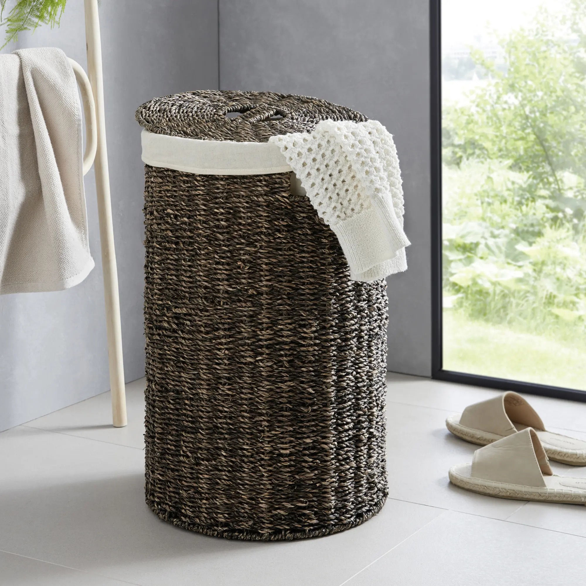 Acheter Panier à linge "petit"  dans la boutique en ligne de Frank Flechtwaren