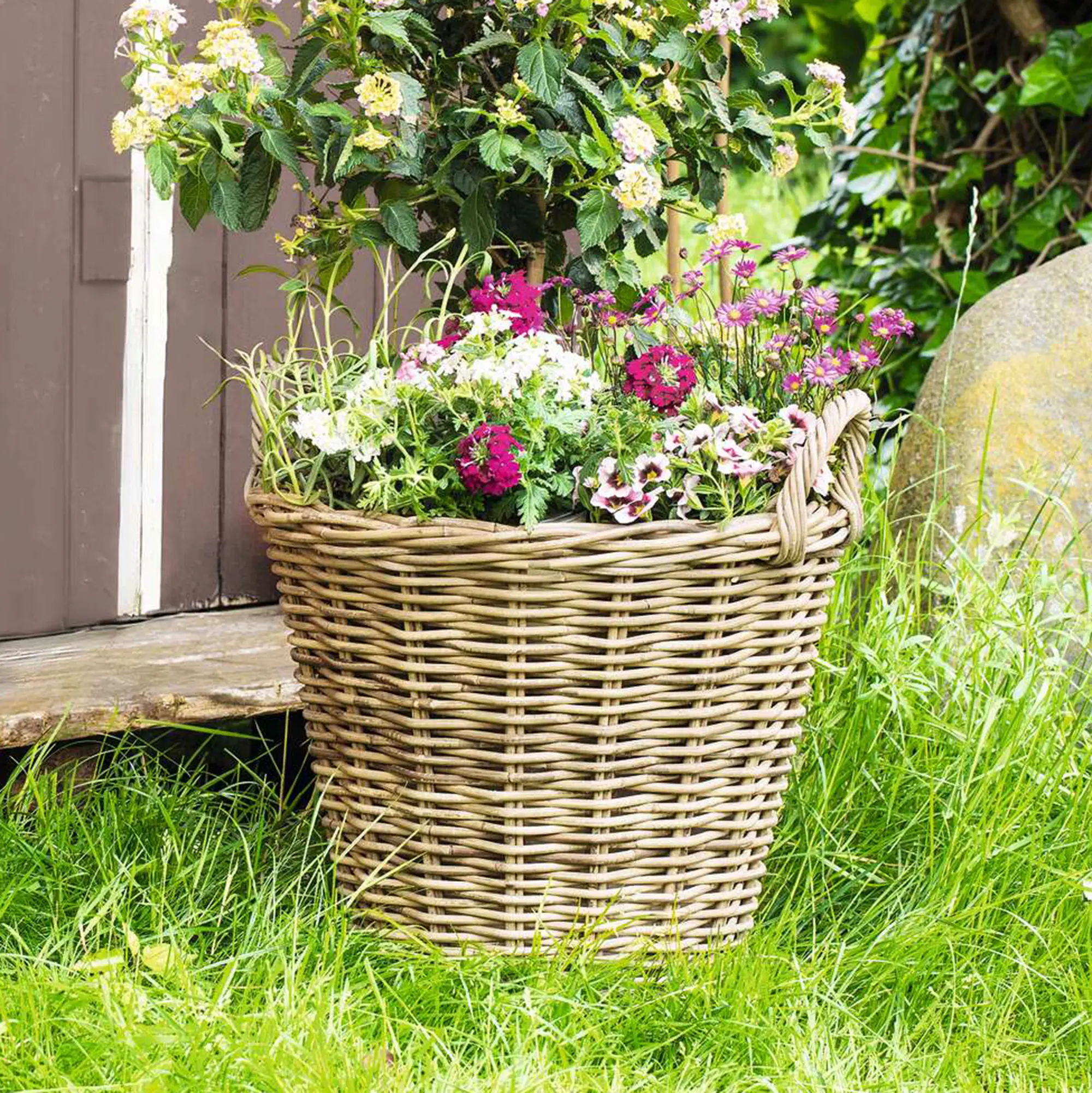 Acheter Jardinière "rotin", maxi dans la boutique en ligne de Frank Flechtwaren pour Jardinières corbeilles Acheter Jardinière "rotin", maxi dans la boutique en ligne de Frank Flechtwaren pour Jardinières corbeilles