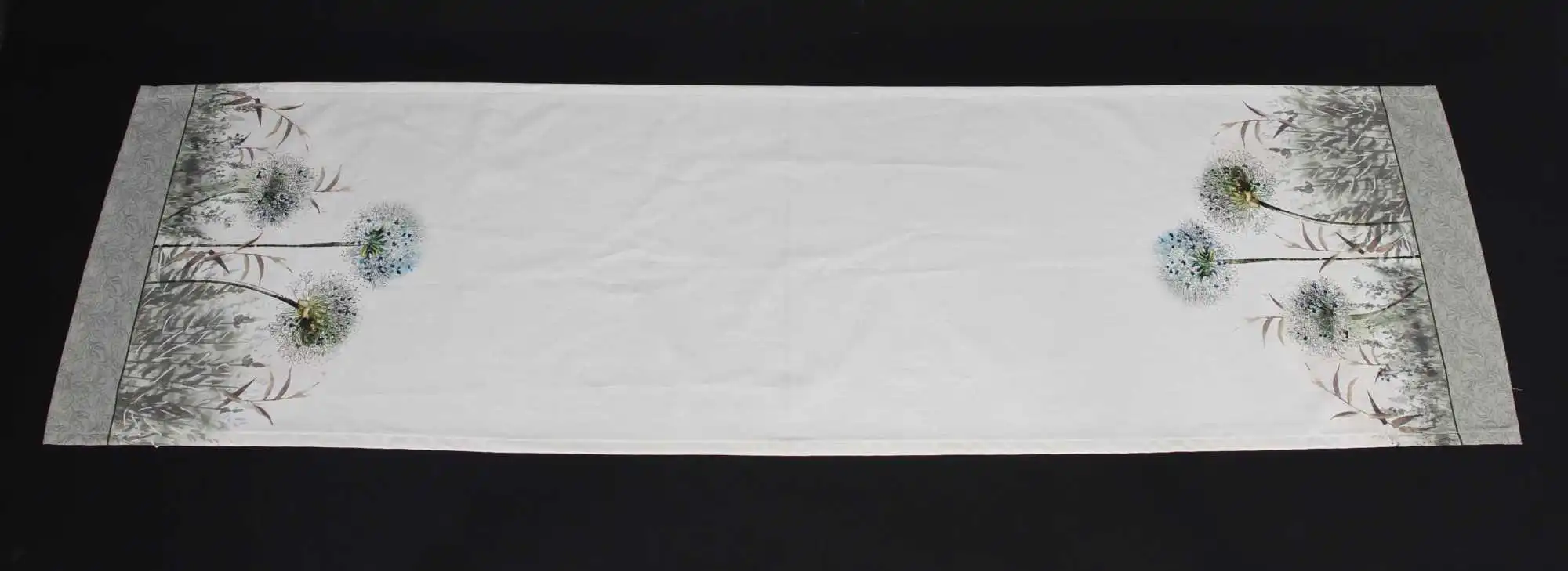 Acheter Chemin de table "Prairie fleurie"  dans la boutique en ligne de Frank Flechtwaren pour Pâques