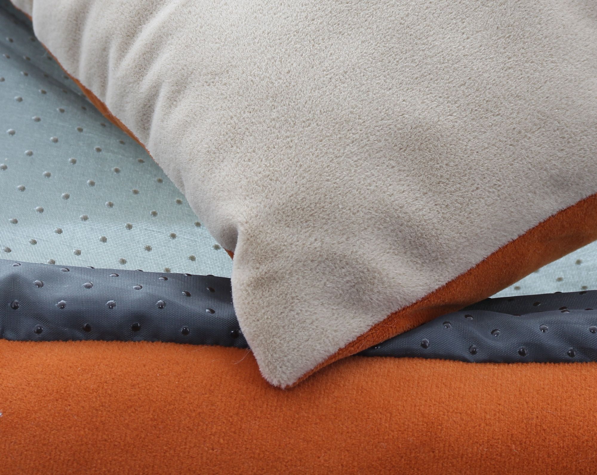Acheter Lit pour animaux "Happy Pet"  dans la boutique en ligne de Frank Flechtwaren pour Paniers &amp; coussins pour animaux