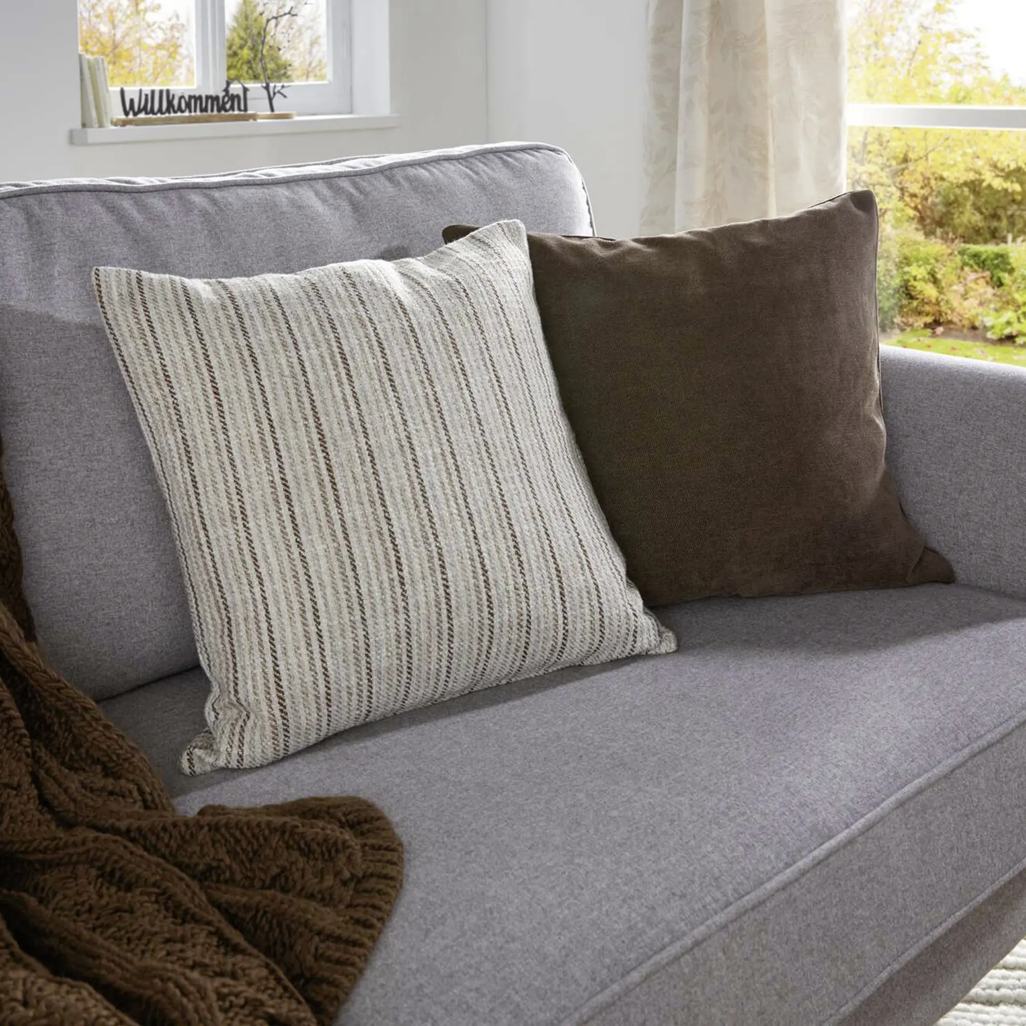 Acheter Housse de coussin "Brown"  dans la boutique en ligne de Frank Flechtwaren