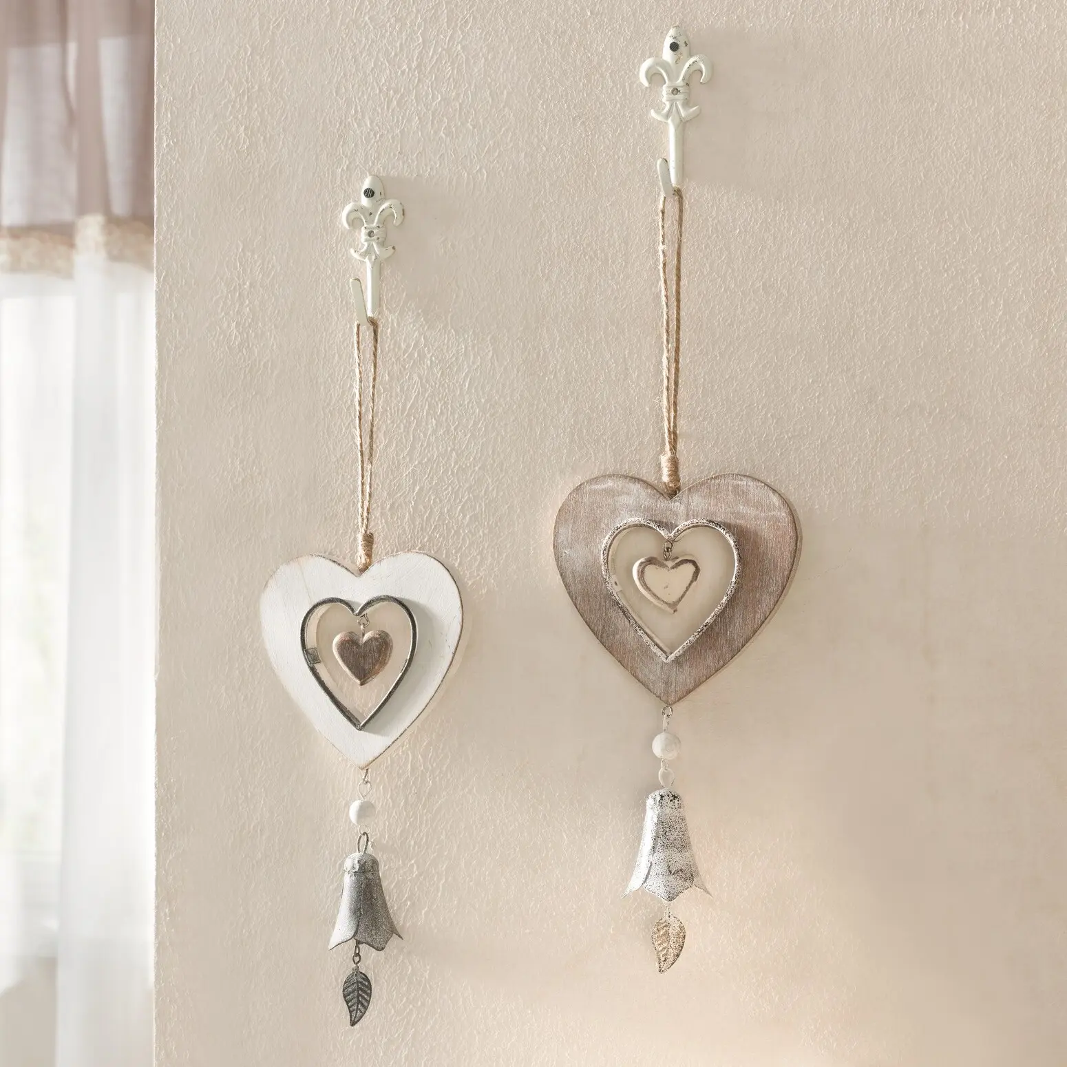 Acheter Lot de 2 suspensions coeur "clochette"  dans la boutique en ligne de Frank Flechtwaren